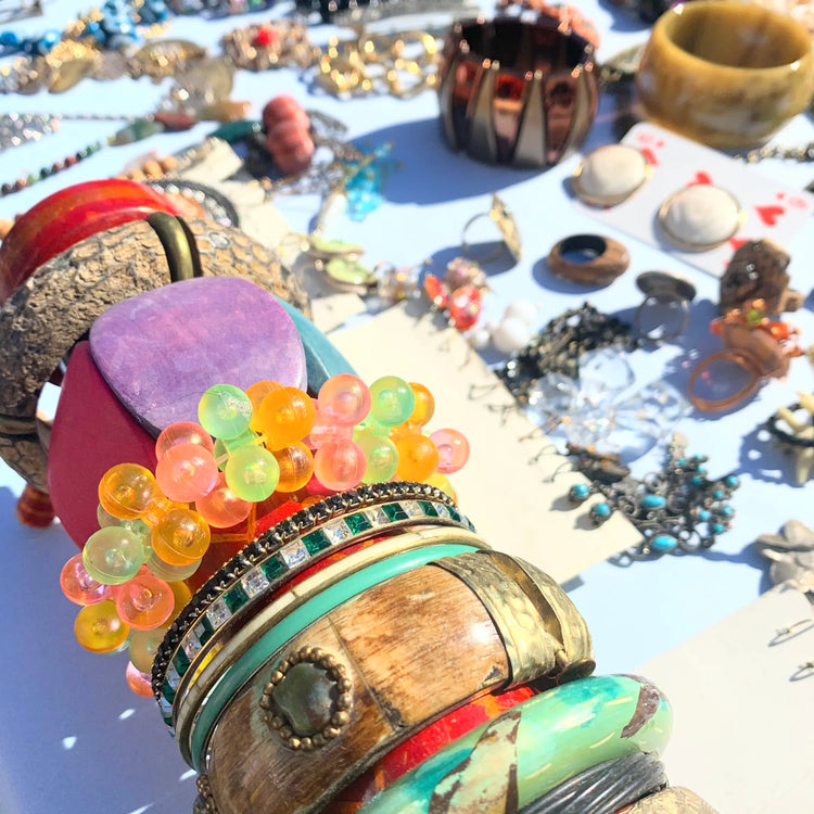 Bijoux-anciens-et-vintage la friperie vintage 25