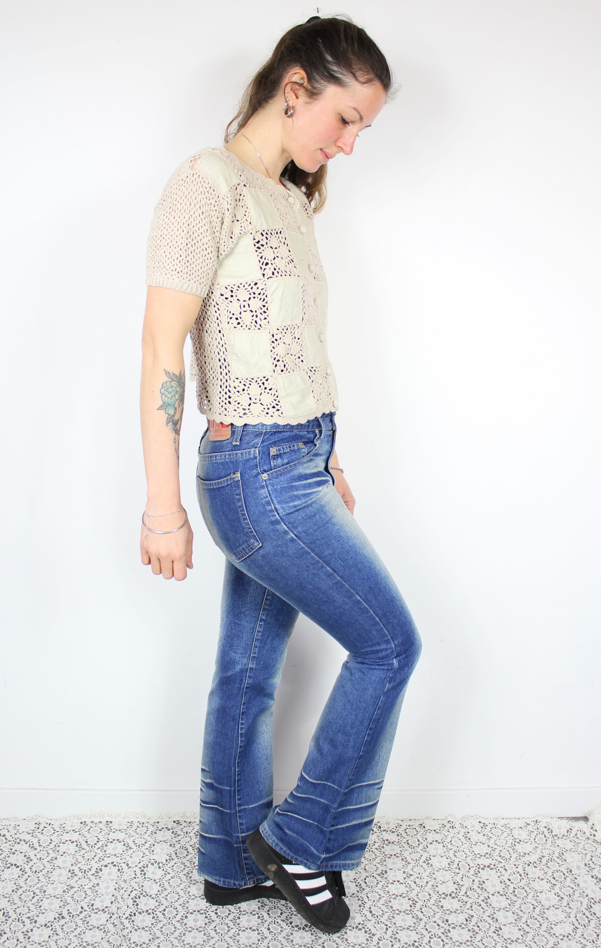 T-shirt vintage écru crochet manches courtes années 70 la friperie vintage 25