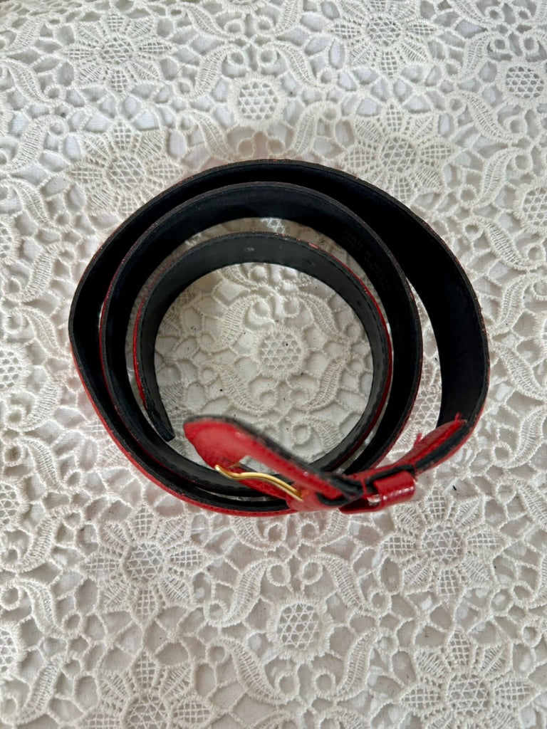 Ceinture vintage cuir rouge fabriqué en France boucle 70' la friperie vintage 25