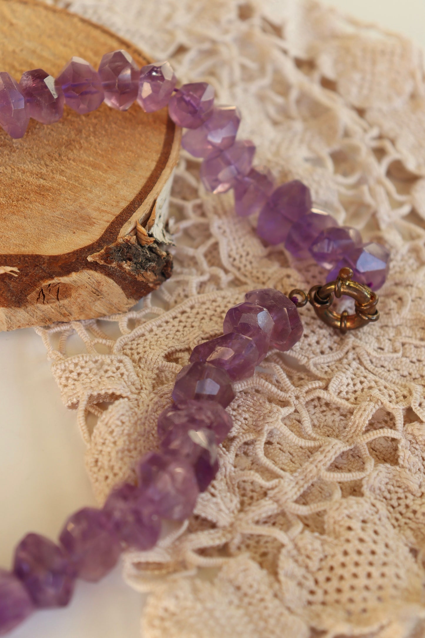 Collier pierre améthyste brut mauve la friperie vintage 25
