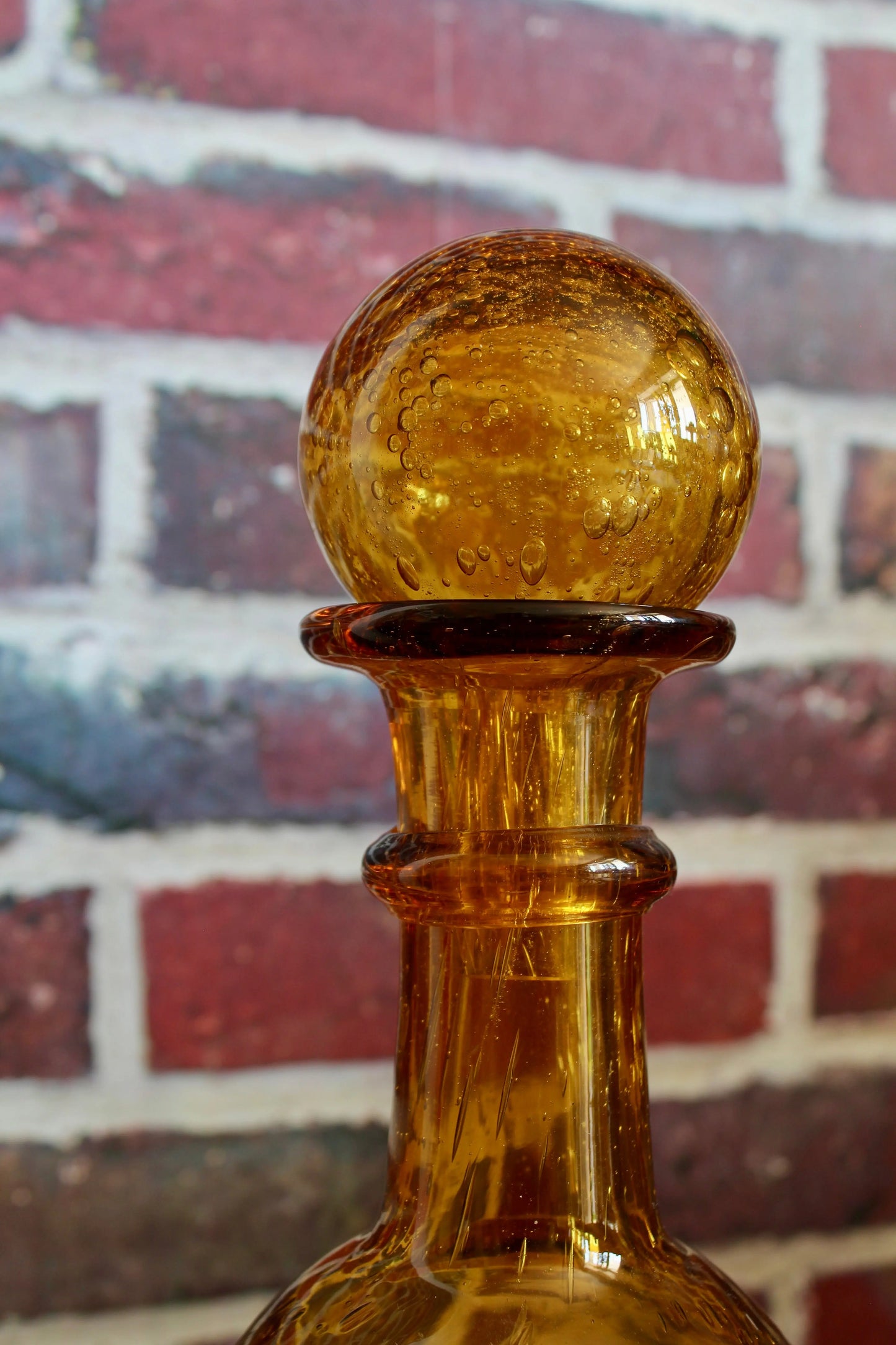 Carafe vintage la Rochère verre bullé ambre - la friperie vintage 25