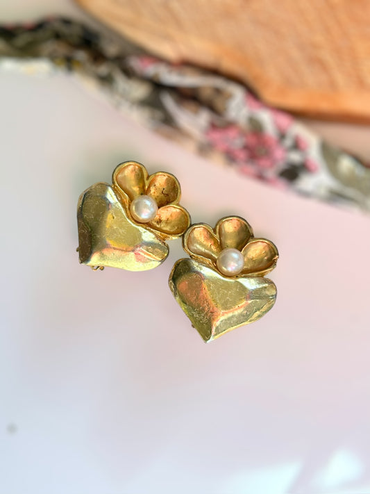 Boucles d'oreille clips vintage coeur et fleur métal doré la friperie vintage 25