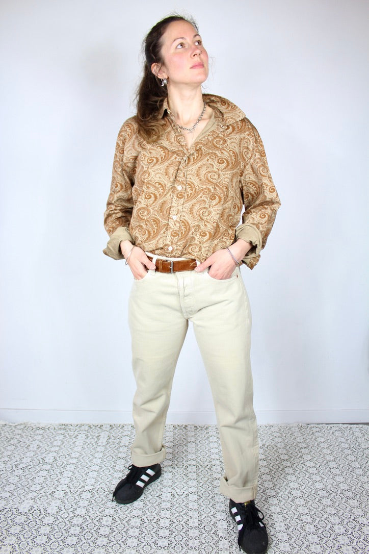 Chemise vintage beige à motifs marron foulard en coton la friperie vintage 25