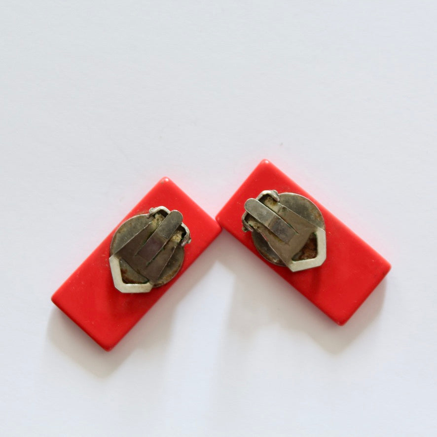 Boucles d'oreille clips vintage domino rouge plastique la friperie vintage 25