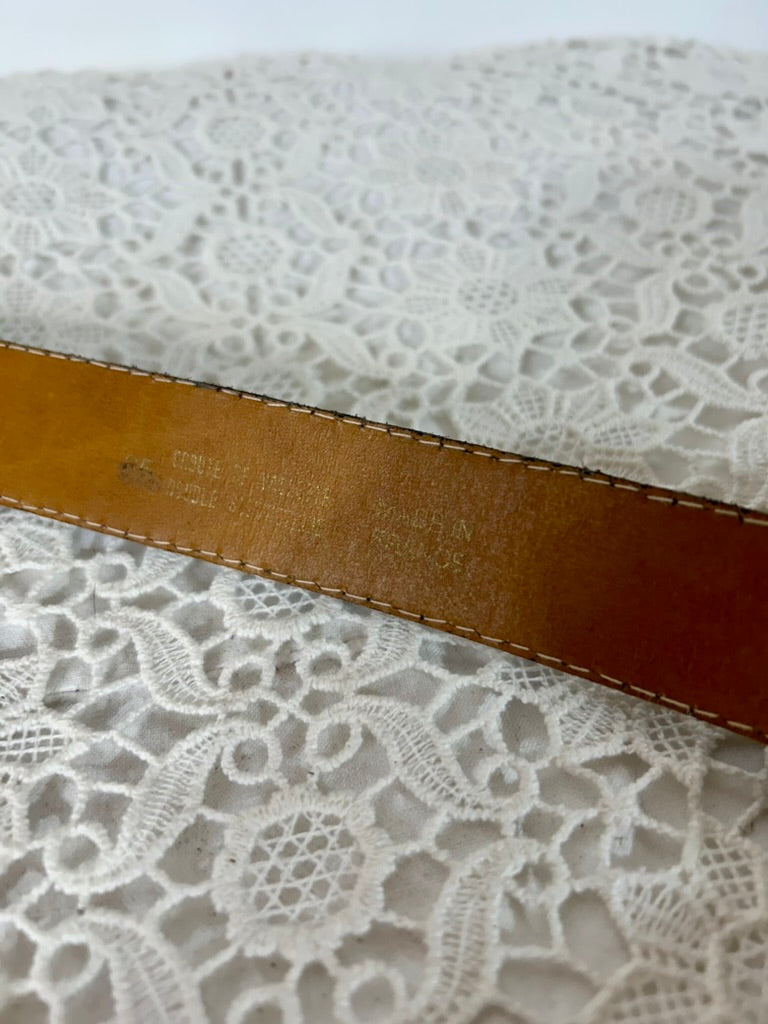 Ceinture vintage en cuir suedé marron et boucle dorée la friperie vintage 25