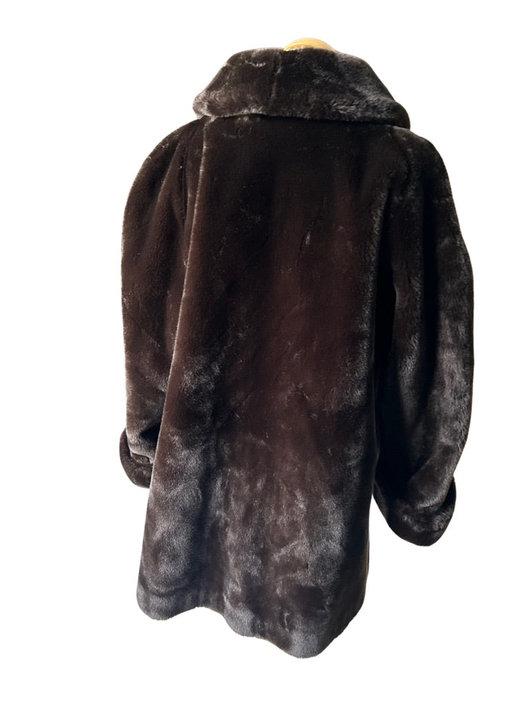 Manteau vintage fausse fourrure marron Paris la friperie vintage 25