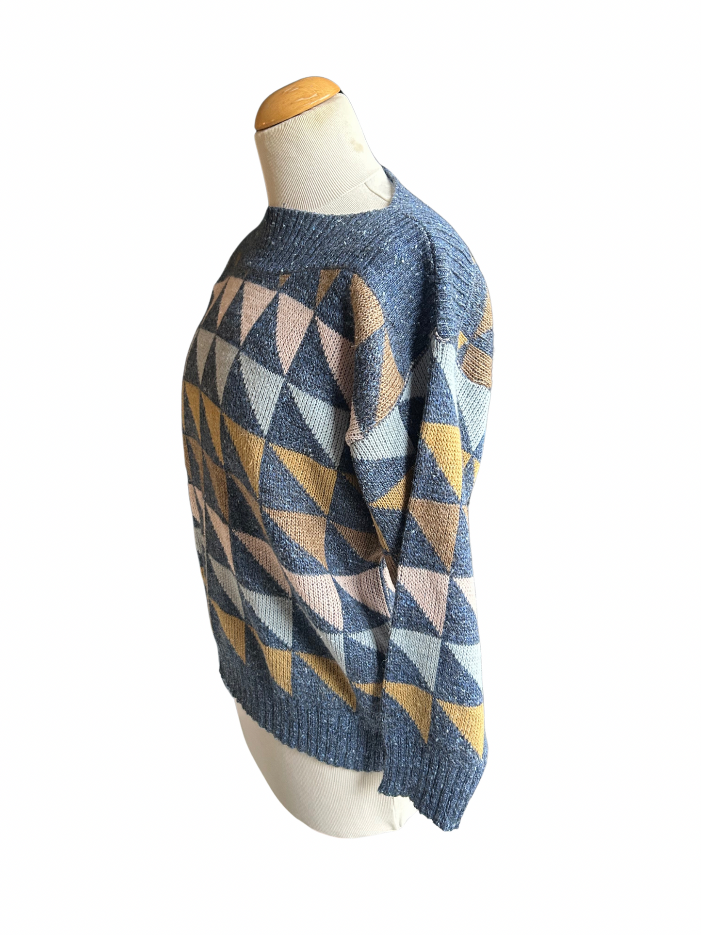 Pull over vintage motifs colorés la friperie vintage 25