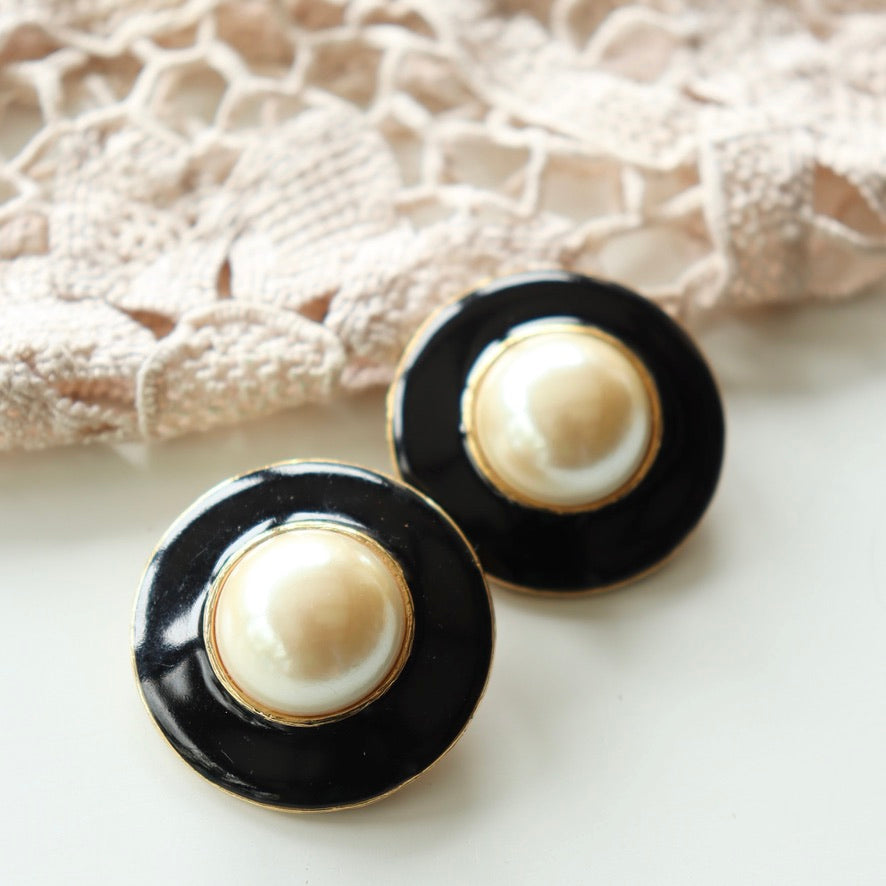 Boucles d'oreille vintage ronde perle et noir la friperie vintage 25