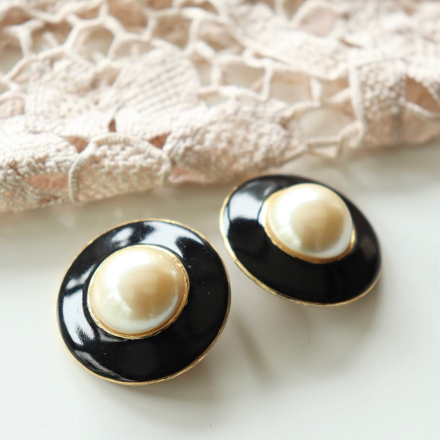 Boucles d'oreille vintage ronde perle et noir la friperie vintage 25