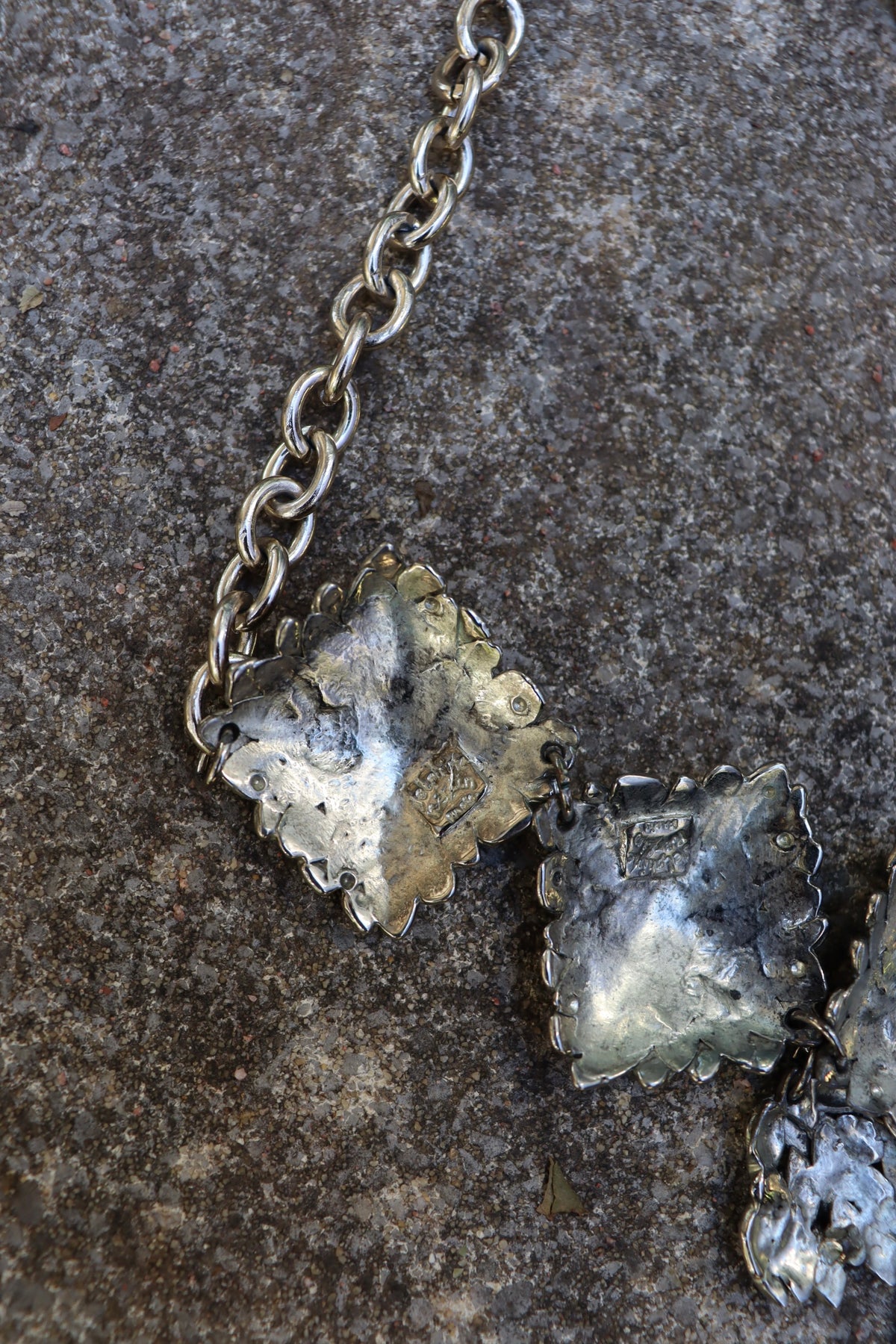 Collier plastron Delphine Nardin métal argenté