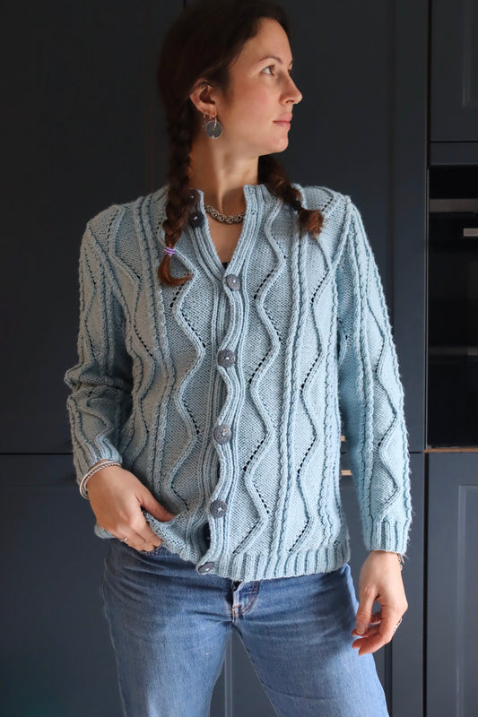 Gilet vintage fait main bleu ciel tressé la friperie vintage 25