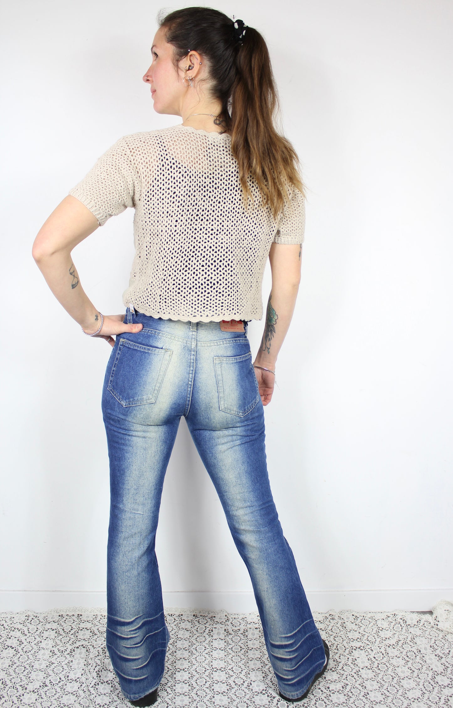 T-shirt vintage écru crochet manches courtes années 70 la friperie vintage 25