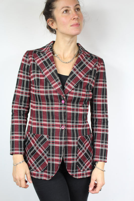 Veste vintage à carreaux rouge et noirs la friperie vintage 25