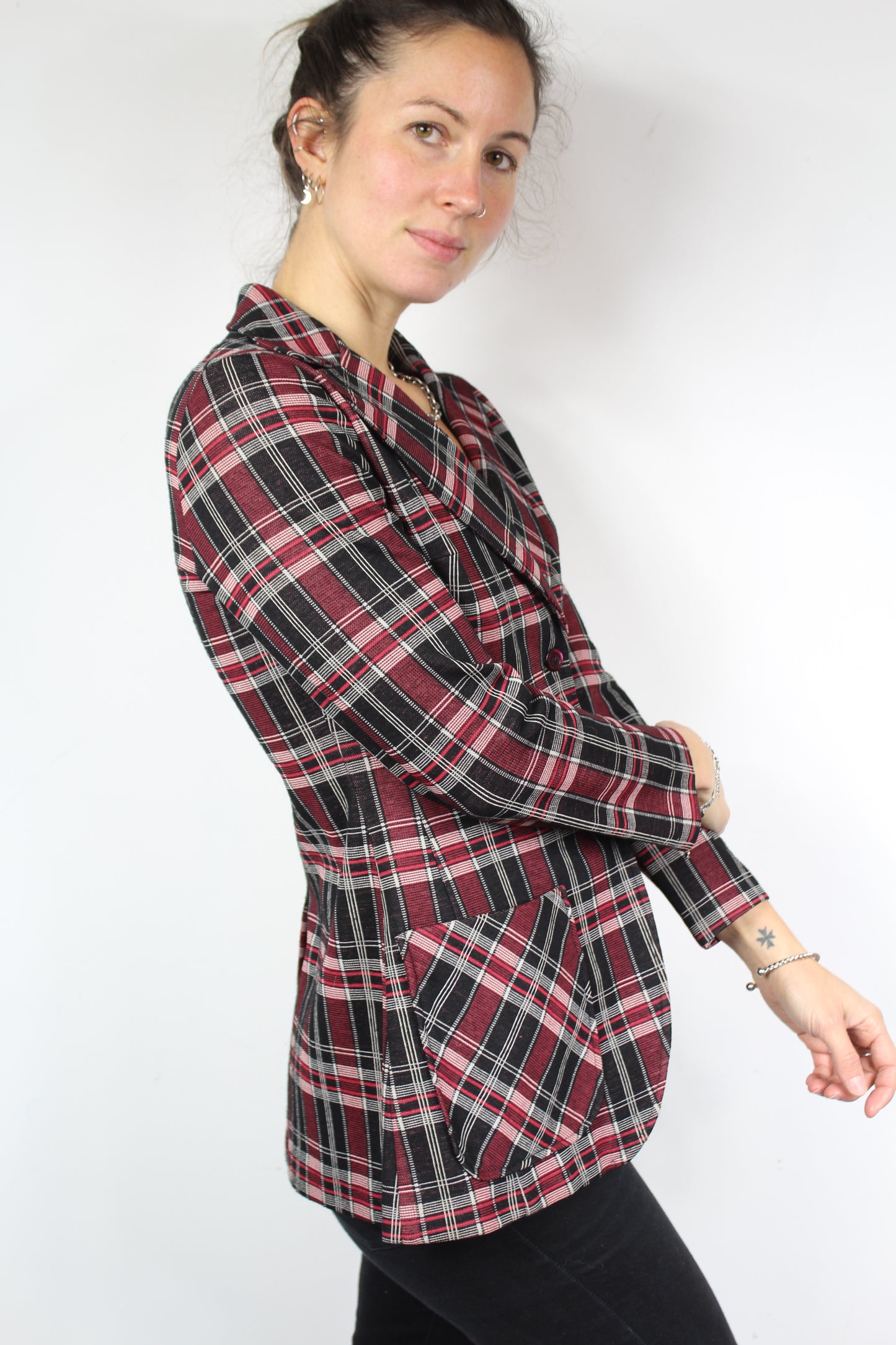 Veste vintage à carreaux rouge et noirs la friperie vintage 25