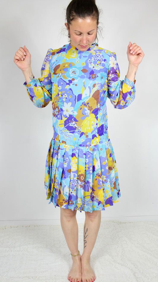 Robe vintage colorées bleu jaune manches longues plissée la friperie vintage 25