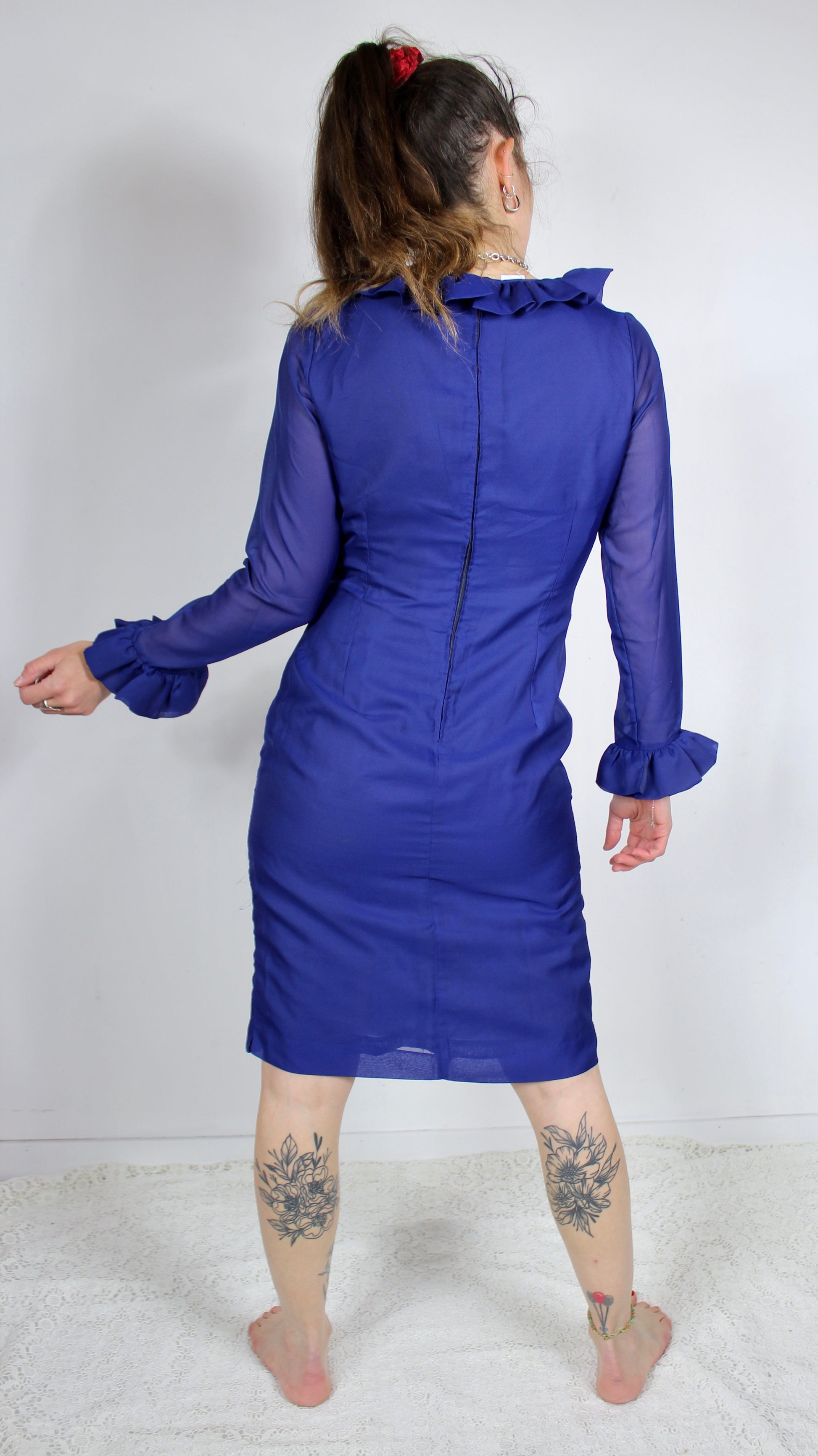Robe vintage bleu roi manches transparentes à colerette la friperie vintage 25