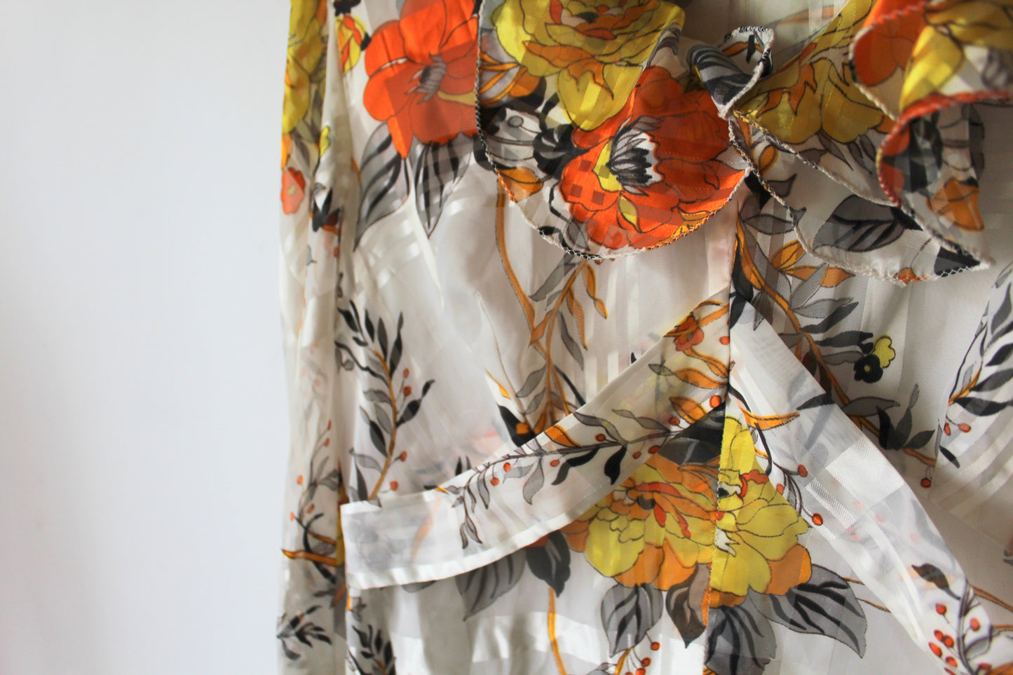 Robe longue vintage bohème été années 70 blanche fleuris orange la friperie vintage 25