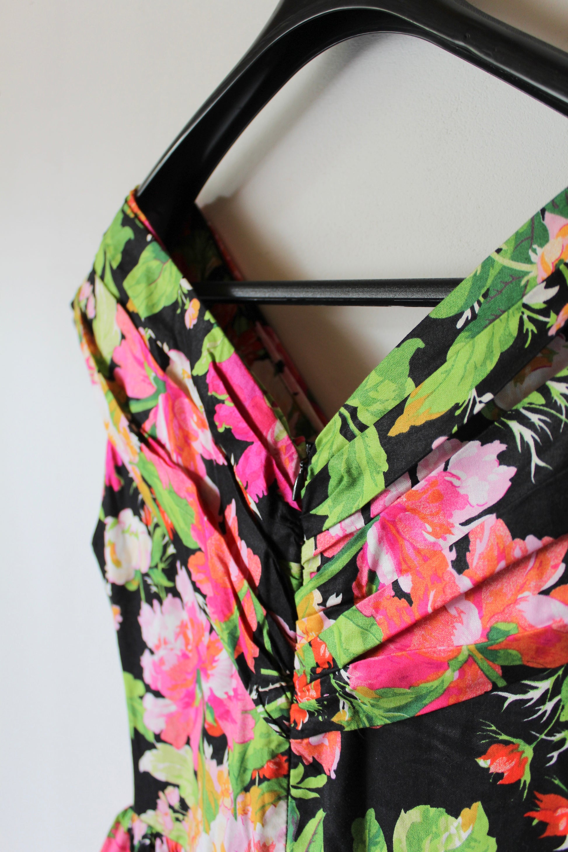 Robe swing vintage fleurie noir rose Palais Royal la friperie vintage 25