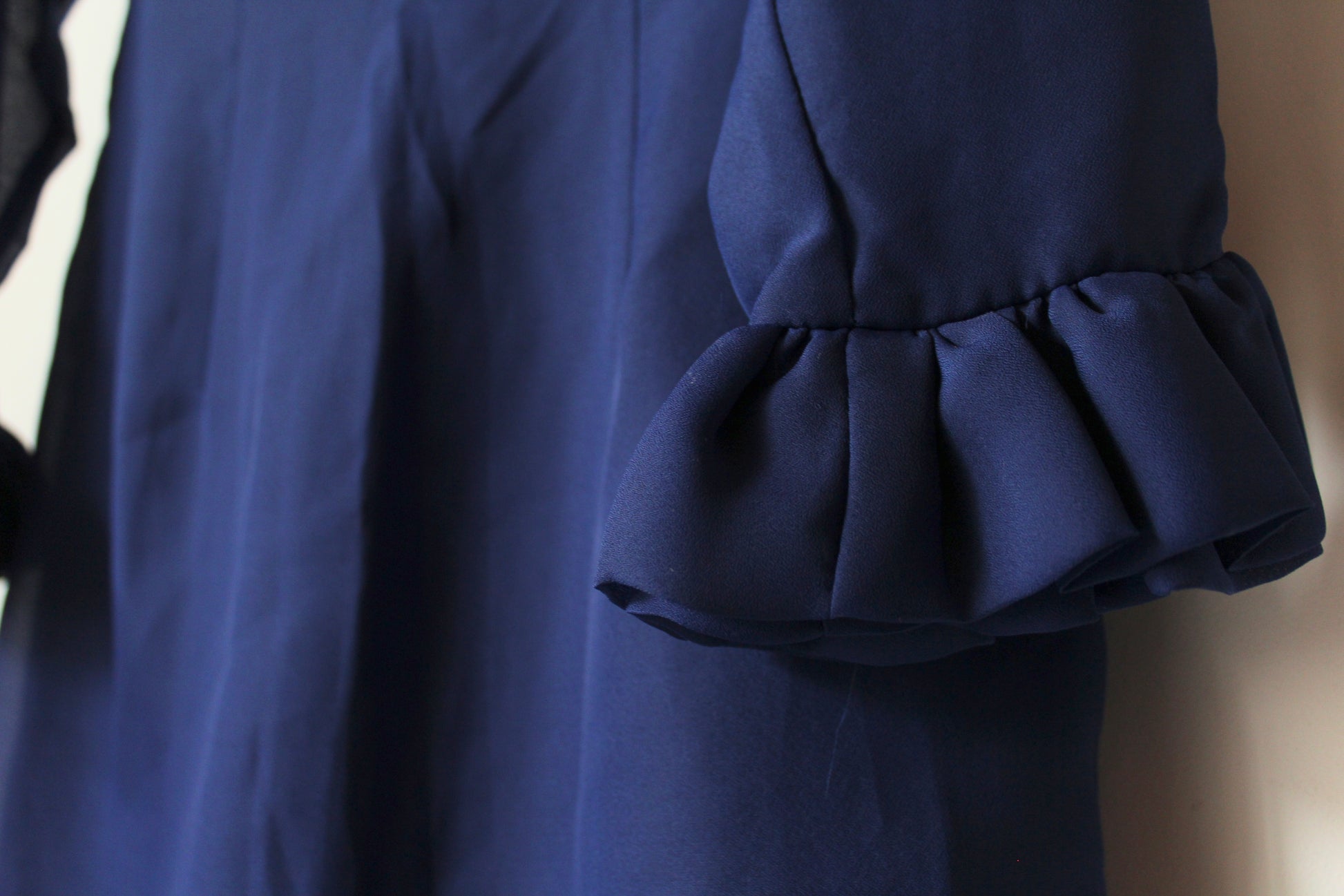 Robe vintage bleu roi manches transparentes à colerette la friperie vintage 25