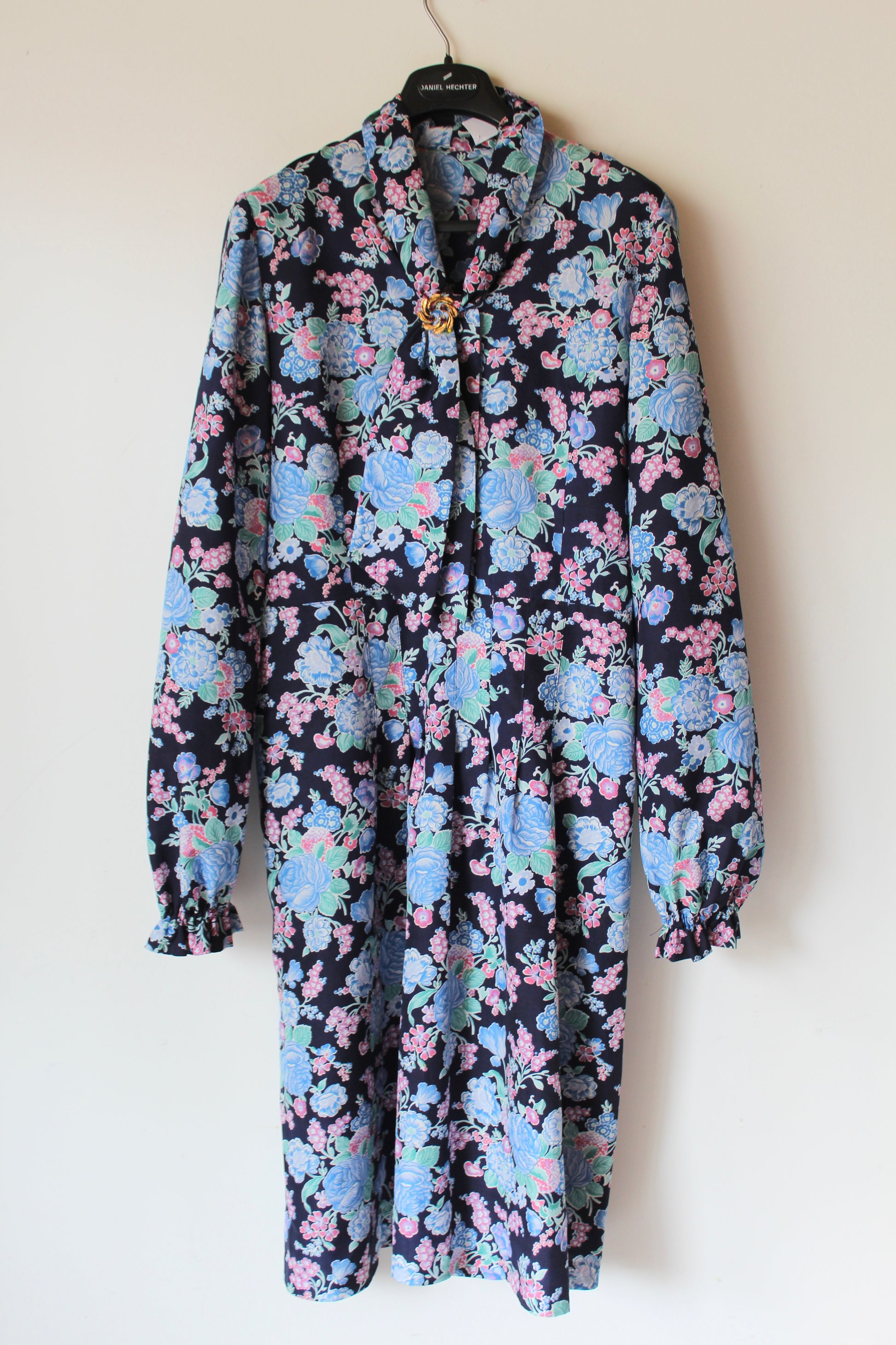 Robe vintage manches longues bleu marine motifs fleuris la friperie vintage 25