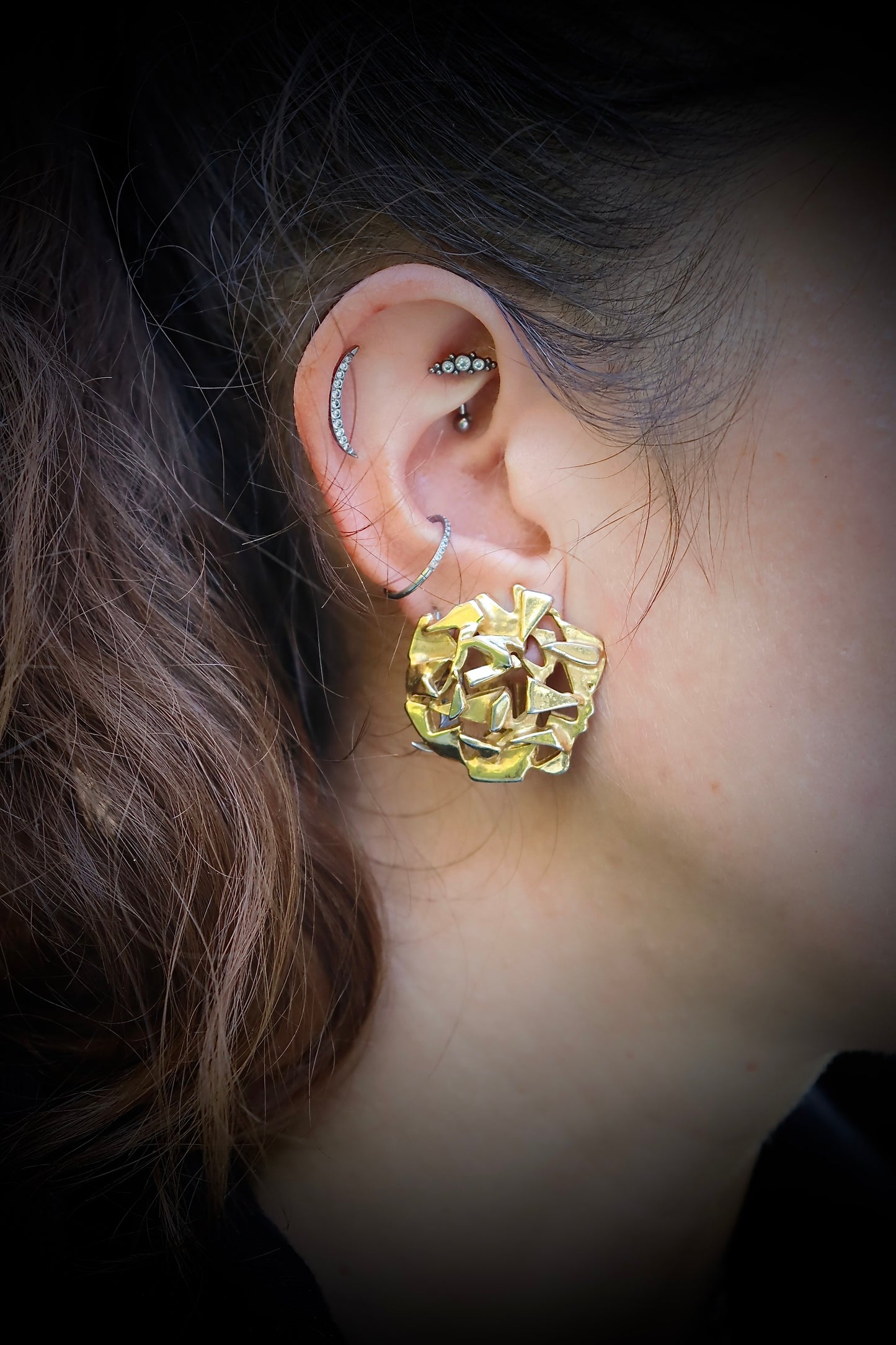 Boucles d'oreille vintage à clips dorée créateur la friperie vintage 25