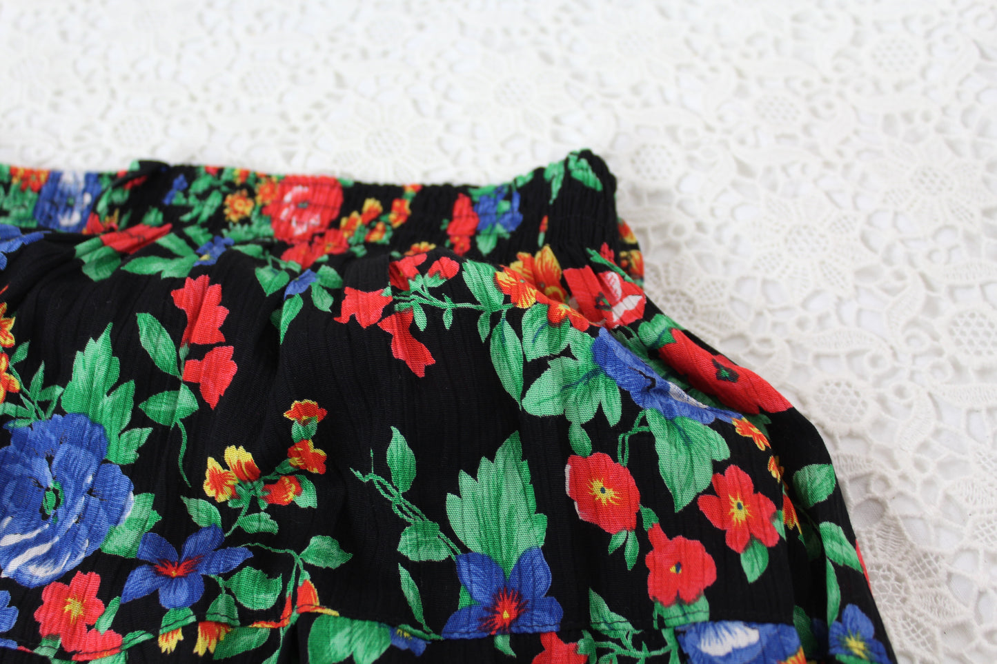 Robe vintage mi longue bohème ample motifs fleuris la friperie vintage 25