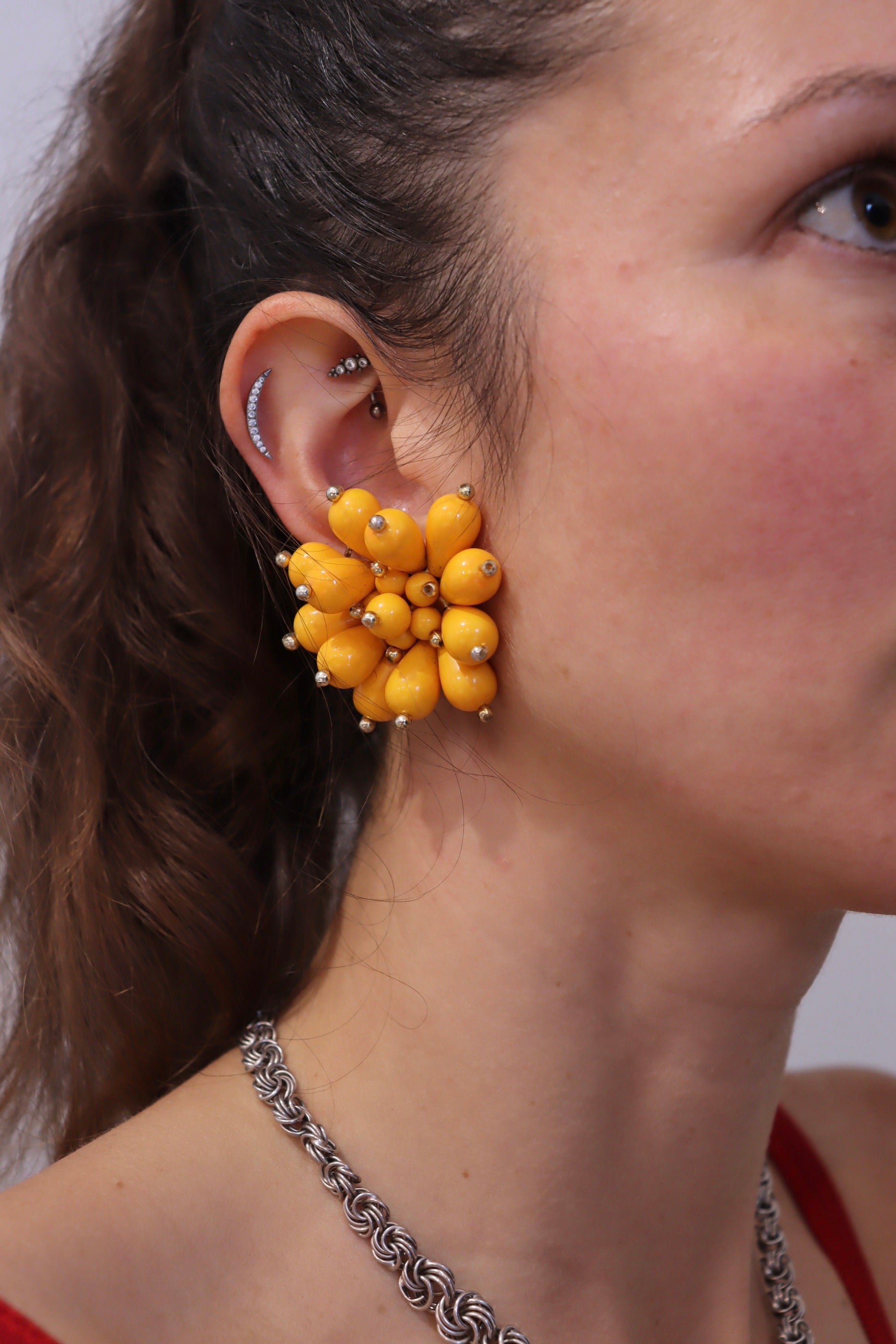 Boucles d'oreille vintage à clips fleurs 70's orange la friperie vintage 25