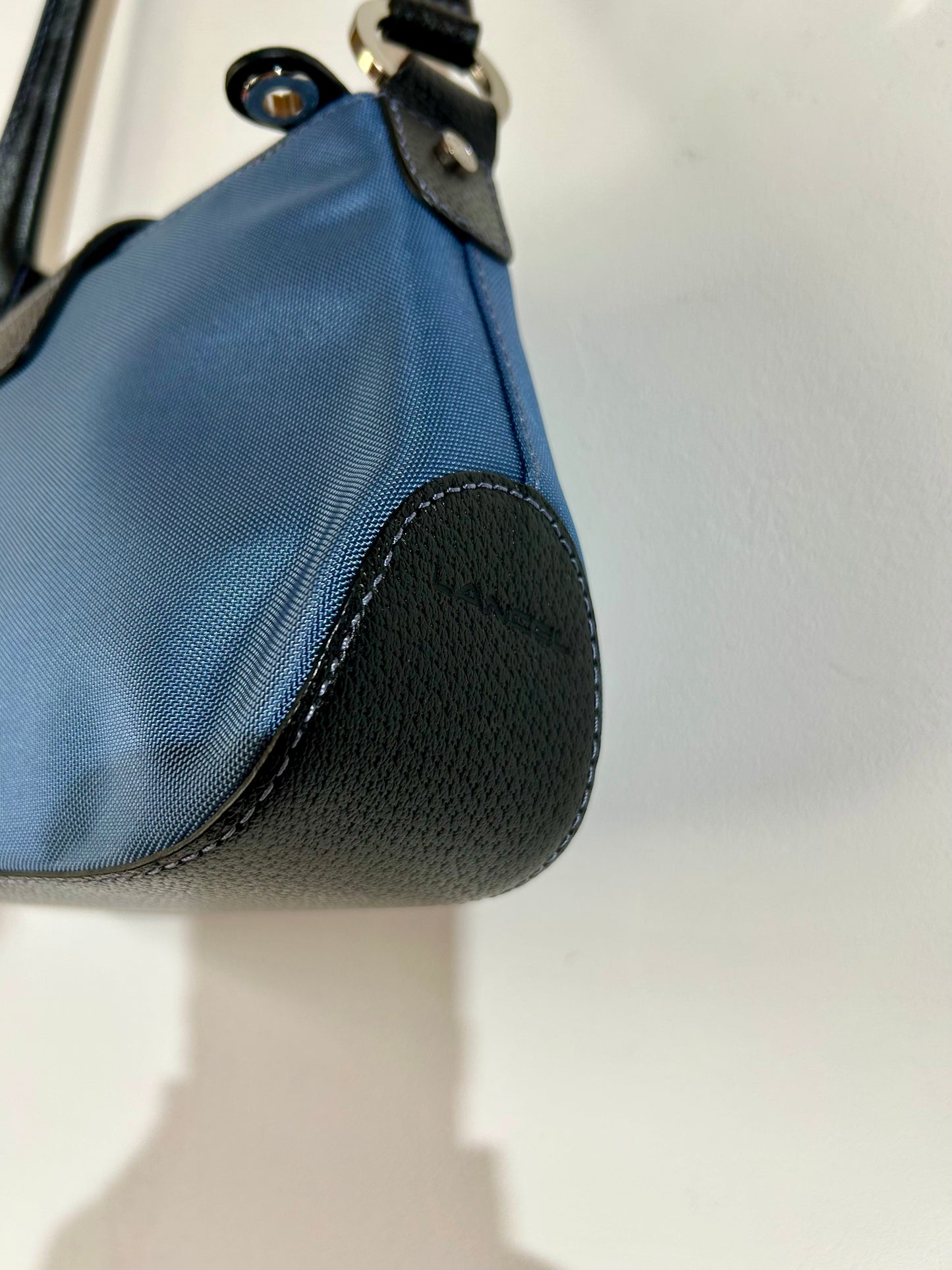 Sac à main Lancel cuir noir toile bleu la friperie vintage 25