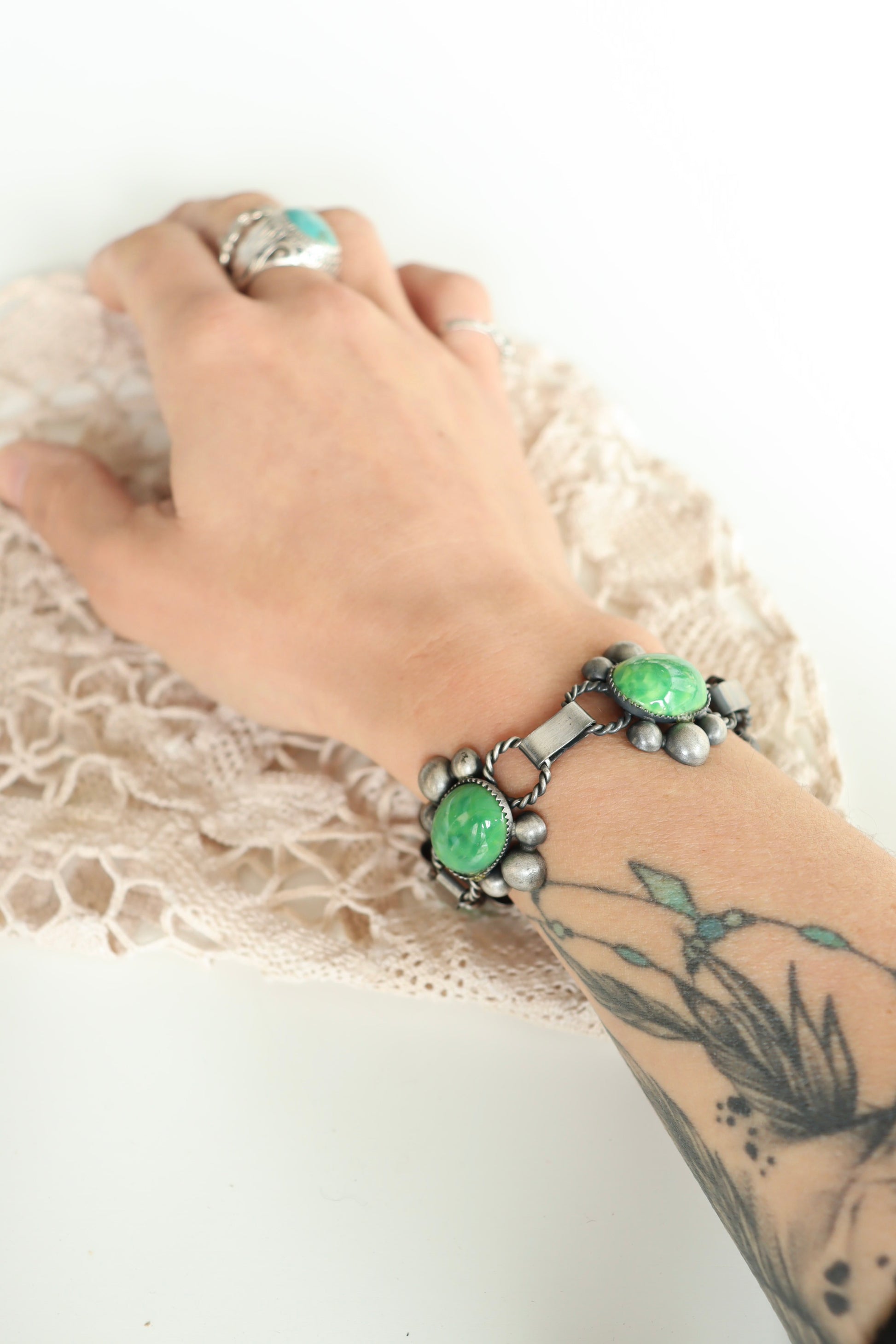 Bracelet vintage années 70 métal argent et vert la friperie vintage 25