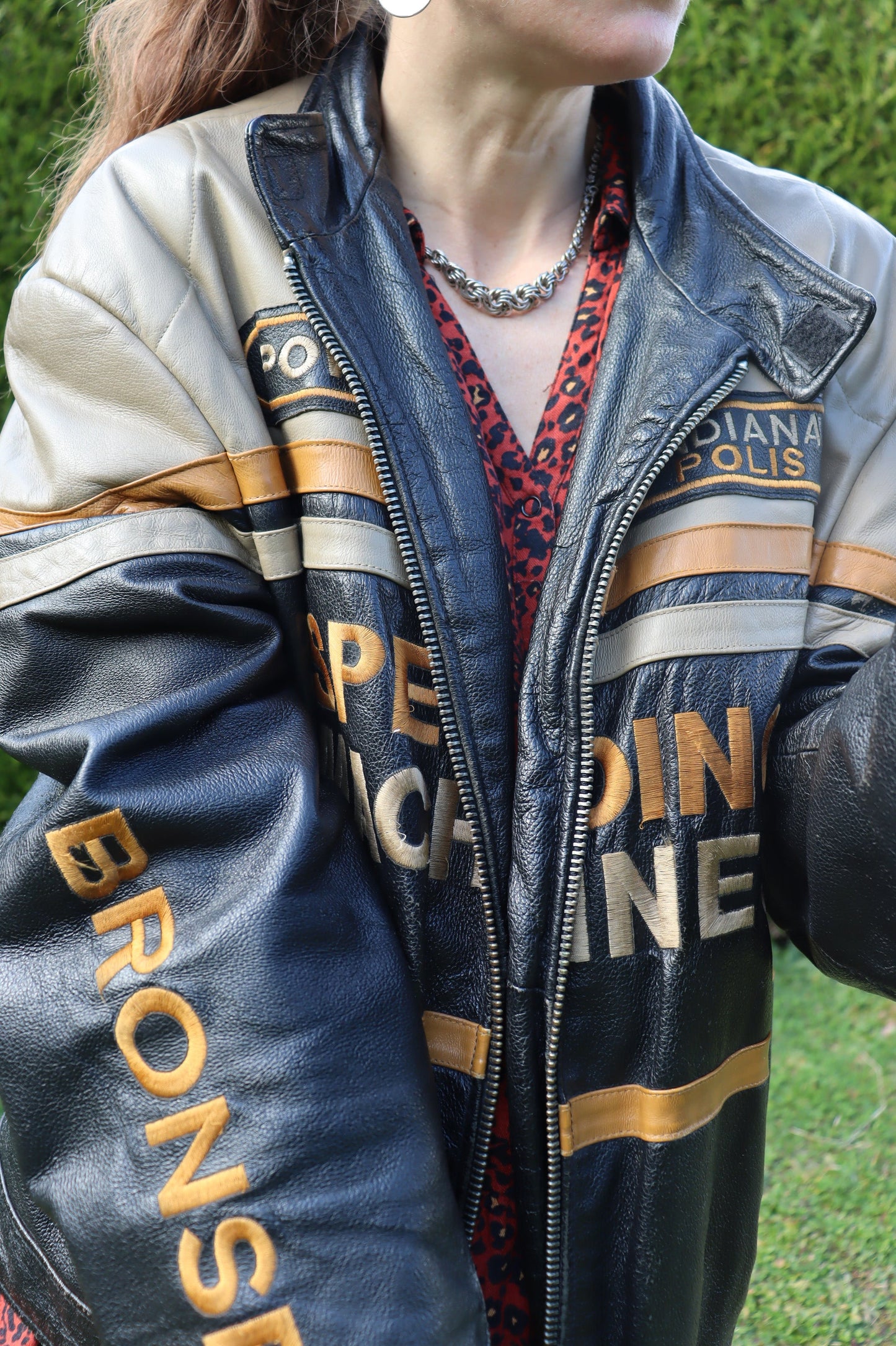 Veste en cuir motard brodée IndianaPolis la friperie vintage 25