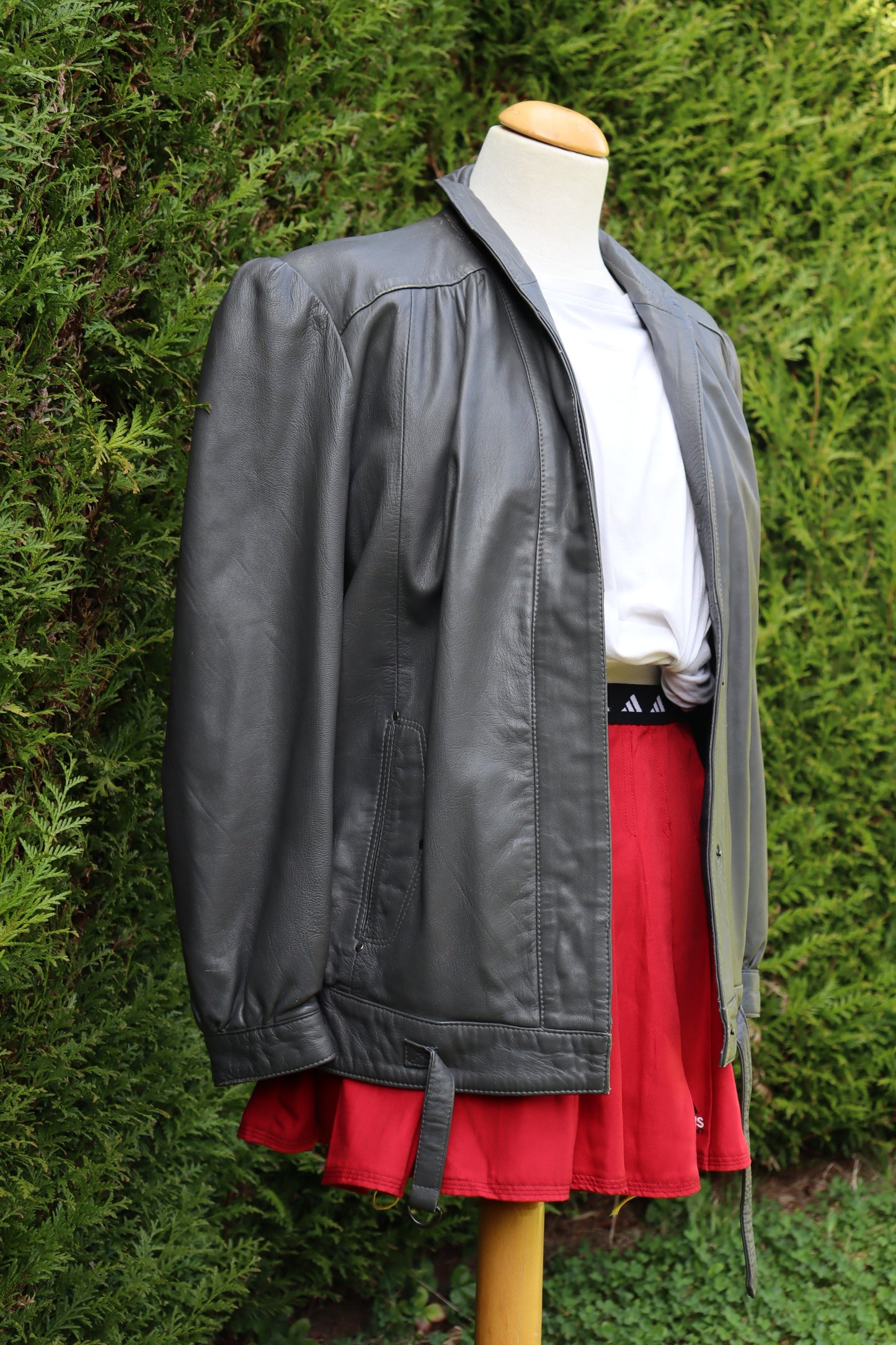 Veste en cuir gris vintage oversize la friperie vintage 25