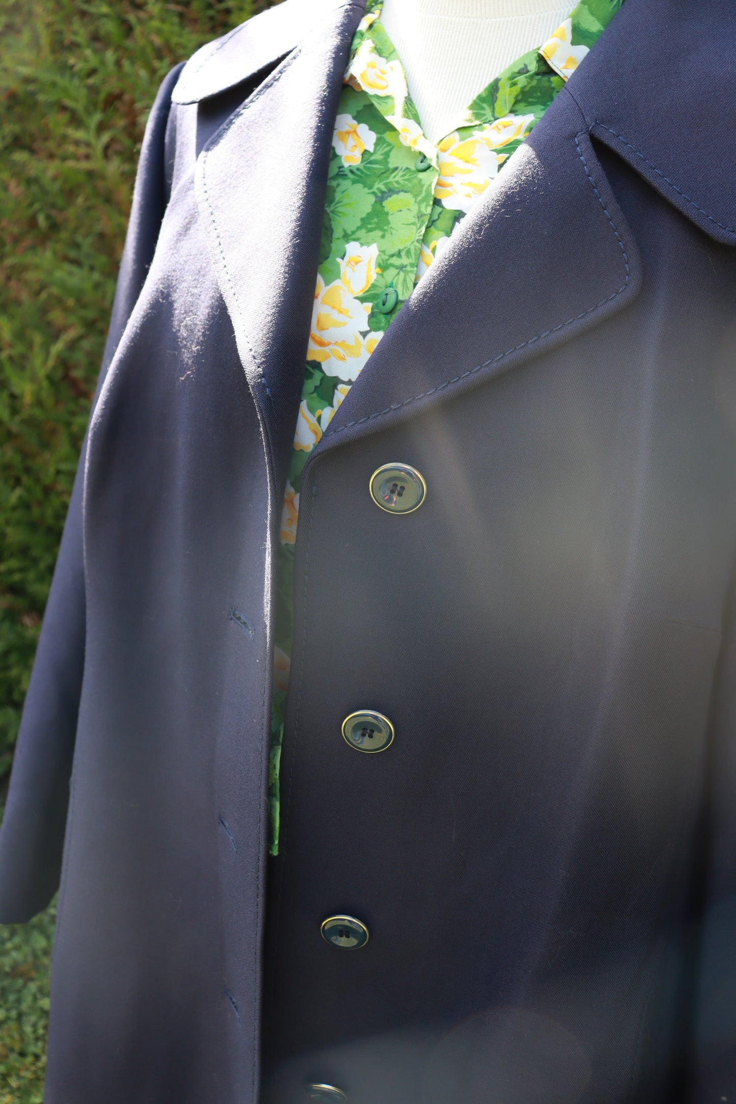 Trench bleu marine vintage laine la friperie vintage 25