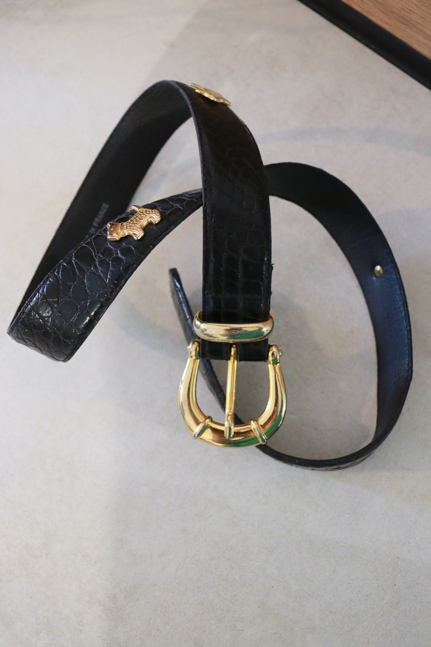 Ceinture en cuir noir chien - friperie vintage la friperie vintage 25