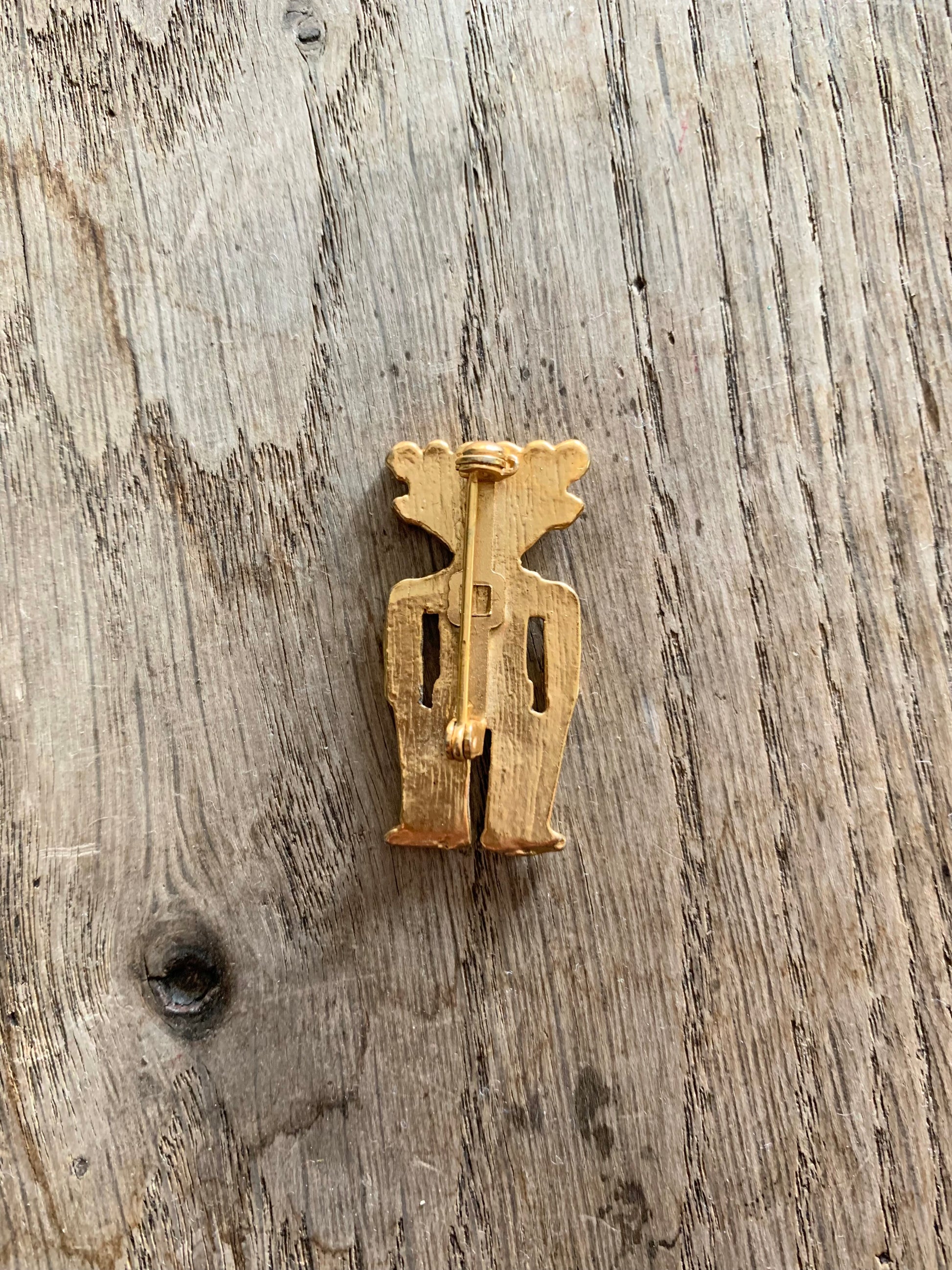 Broche vintage dieu maya métal doré la friperie vintage 25
