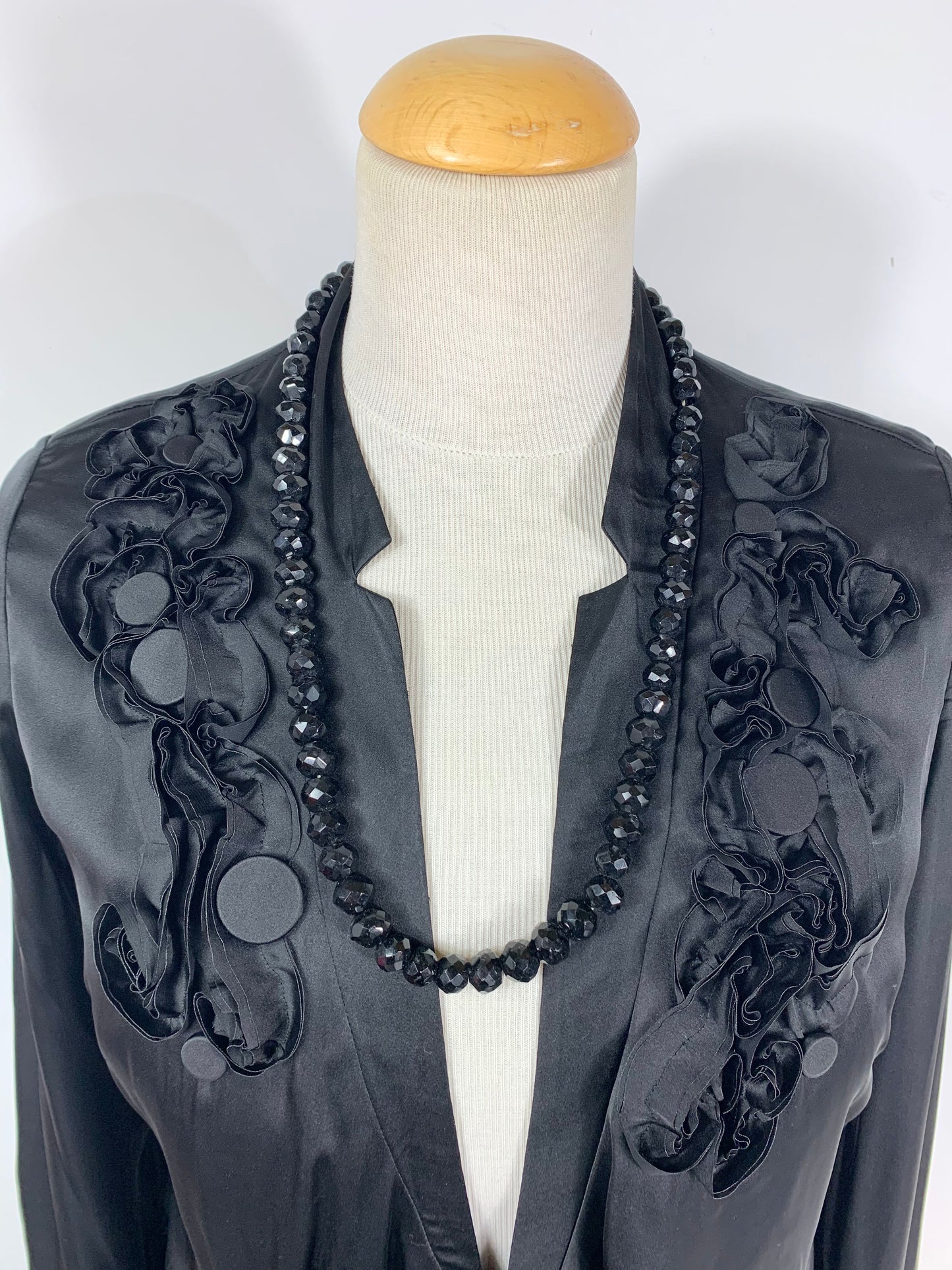 Collier sautoir ancien perles à facette noires en verre
