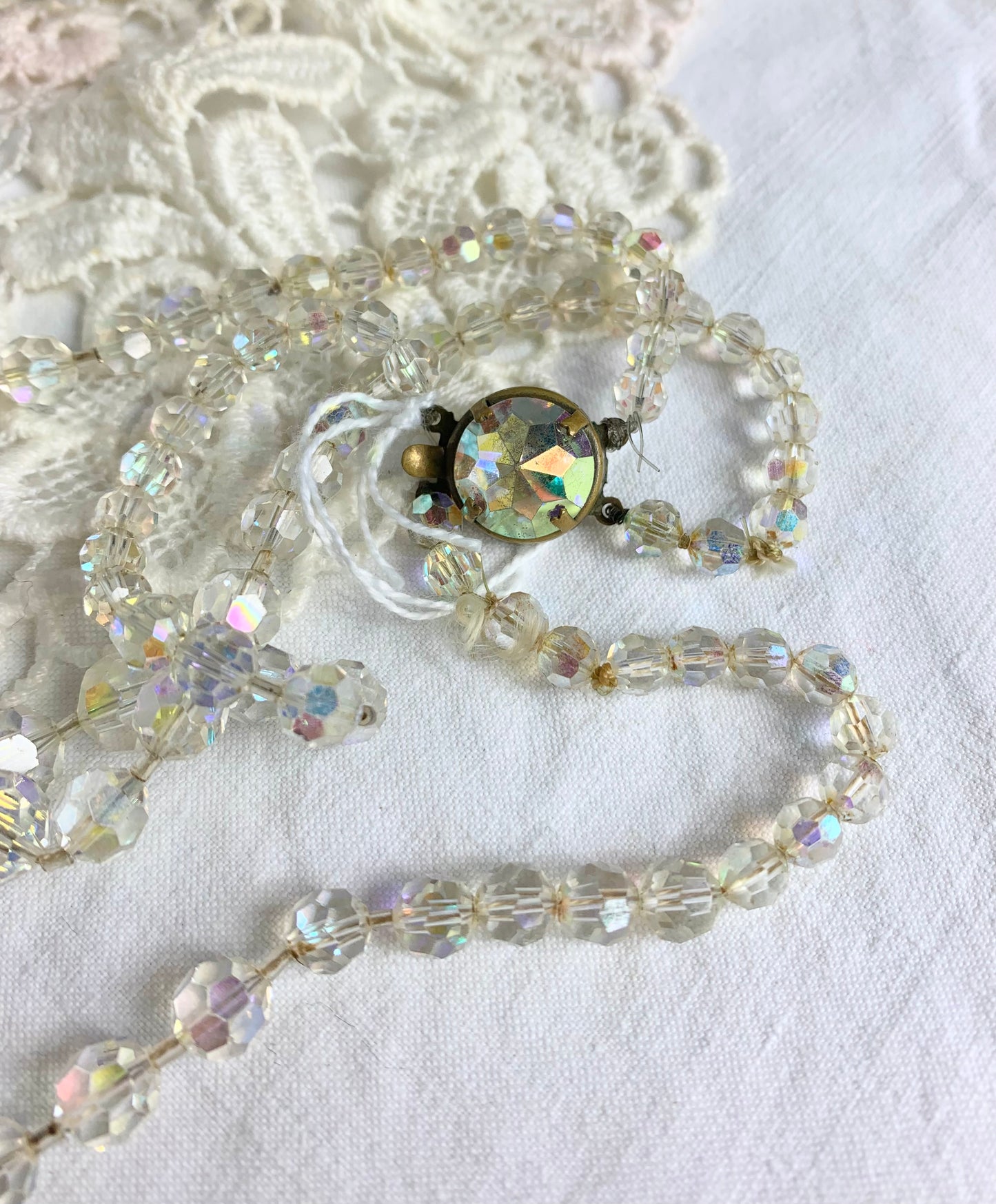 Collier vintage deux rangs perles en verre transparentes à reflets et facettes la friperie vintage 25