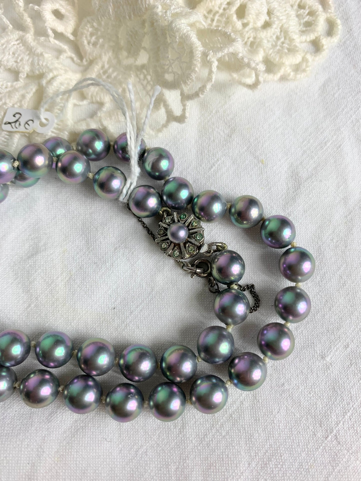 Collier sautoir vintage perles en verre imitation nacre joli fermoir