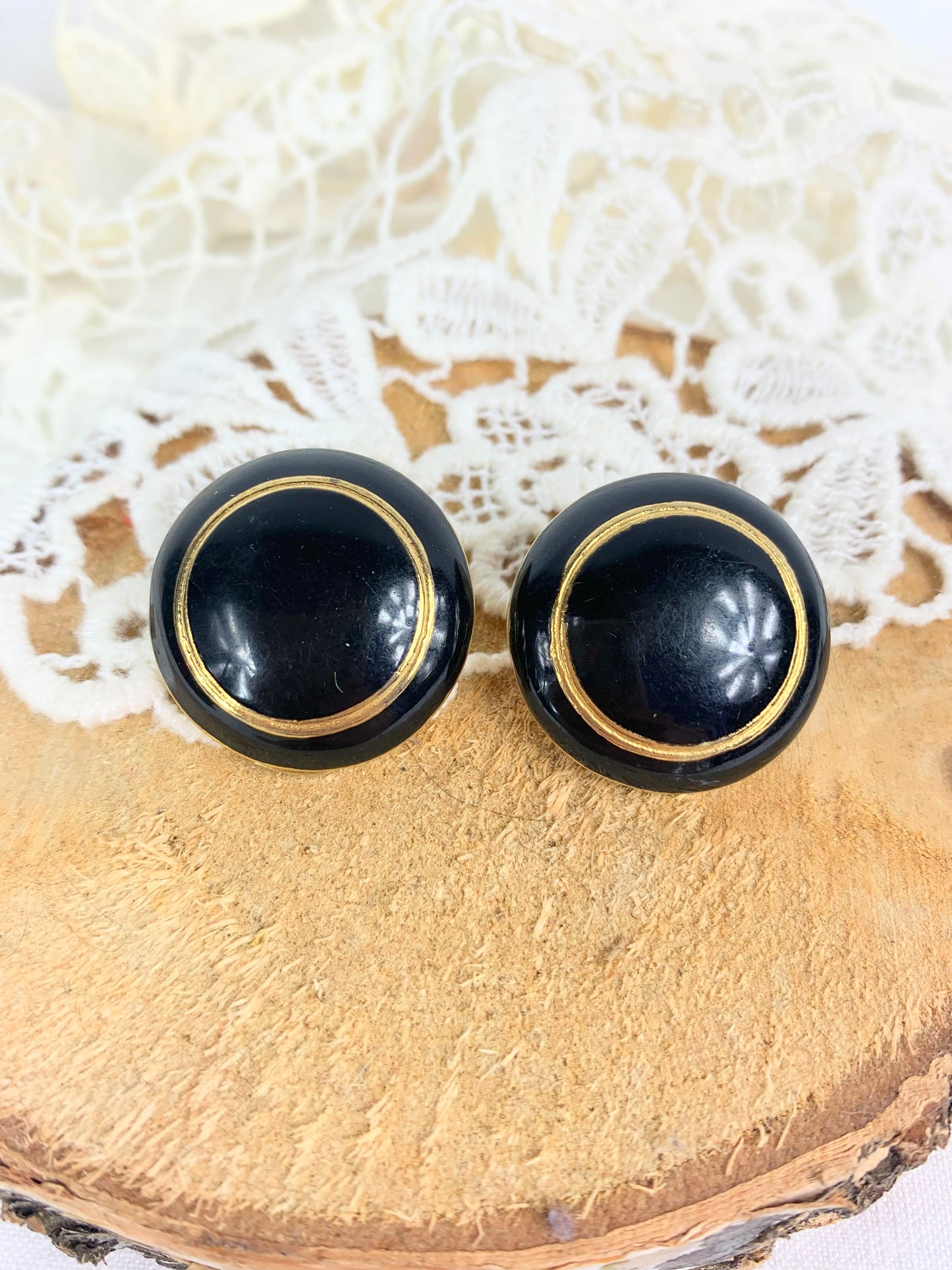 Boucles d'oreille clips vintage années 80 or et noir émaillé