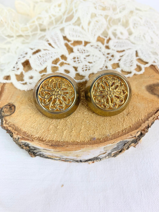 Clips vintage couleur or ornés d'un mandala filigrané la friperie vintage 25