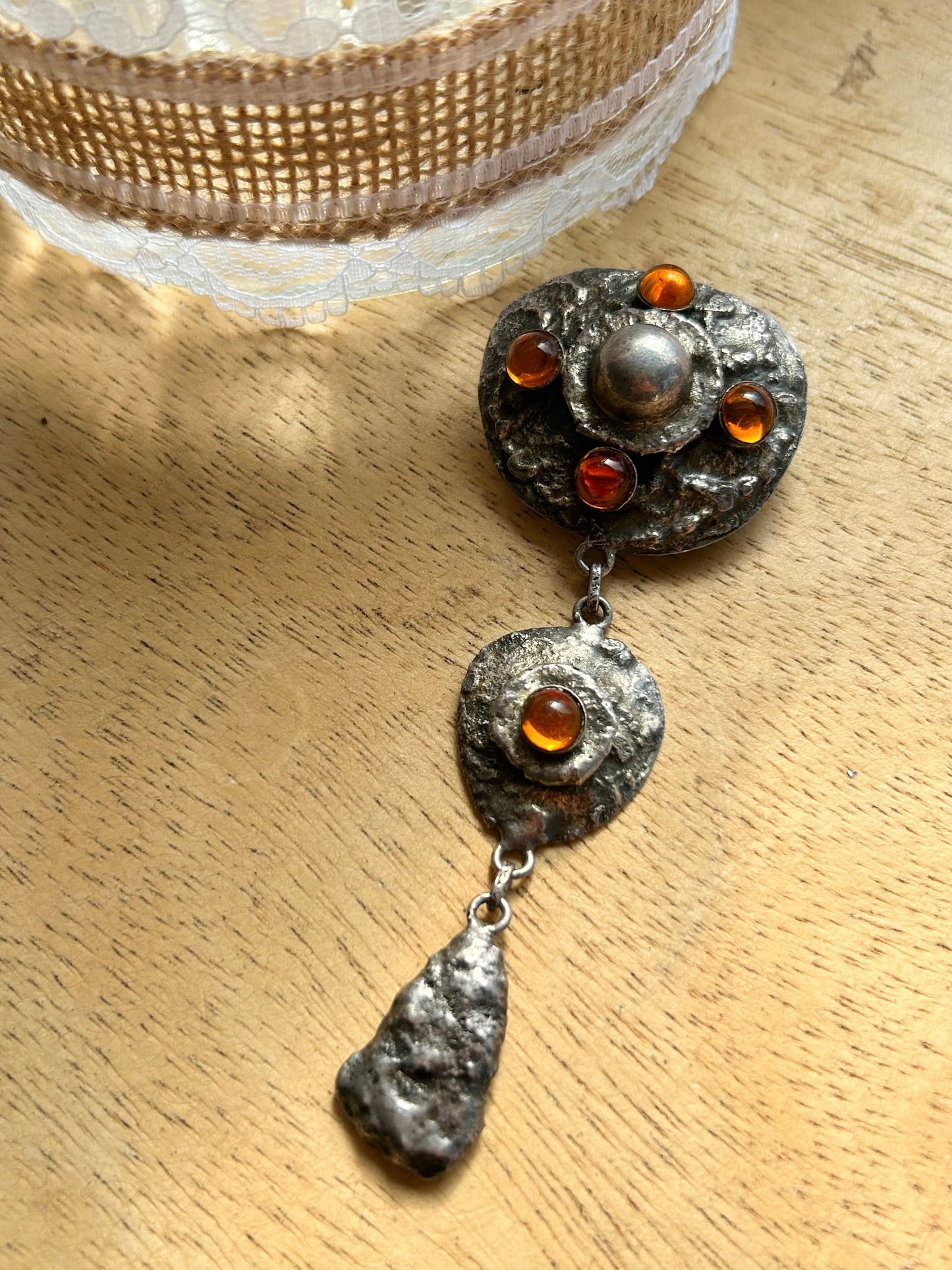 Broche Henry Perrichon ancienne métal argenté la friperie vintage 25