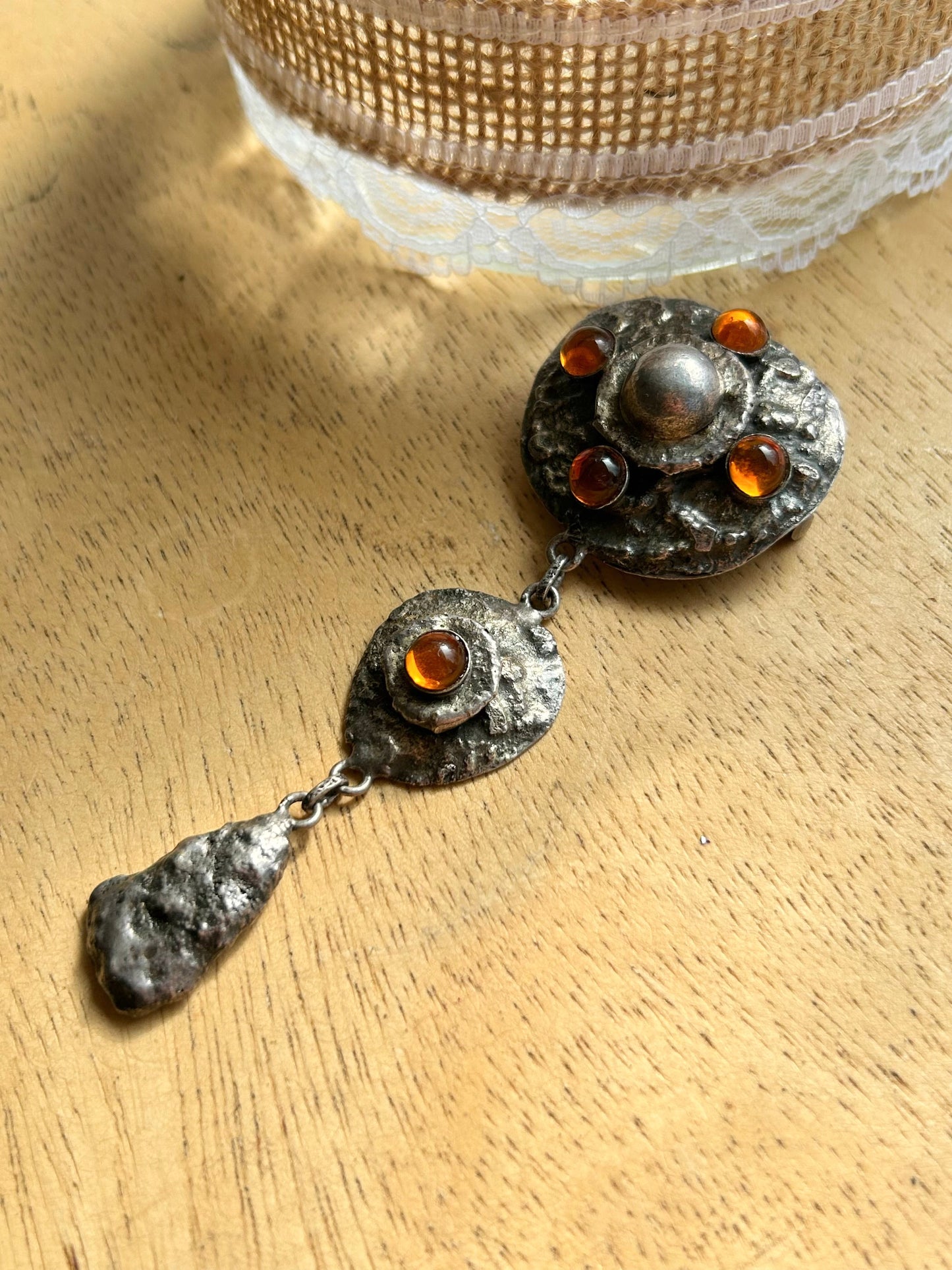 Broche Henry Perrichon ancienne métal argenté la friperie vintage 25