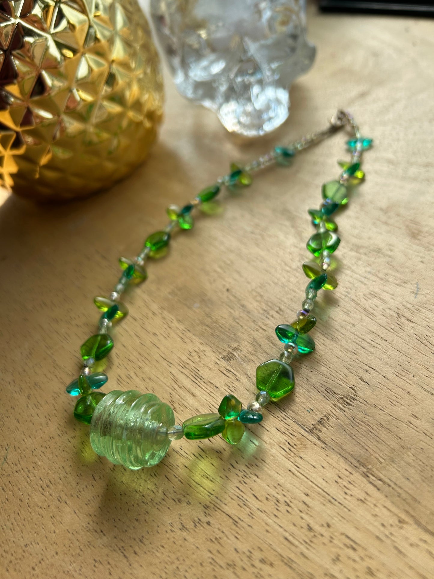 Collier vintage perles vertes en verre la friperie vintage 25