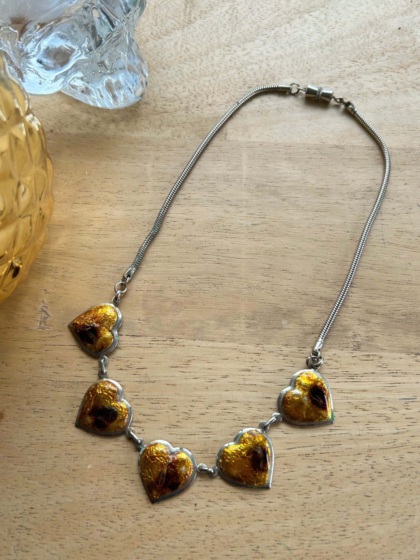 Collier coeurs vintage émail orange la friperie vintage 25