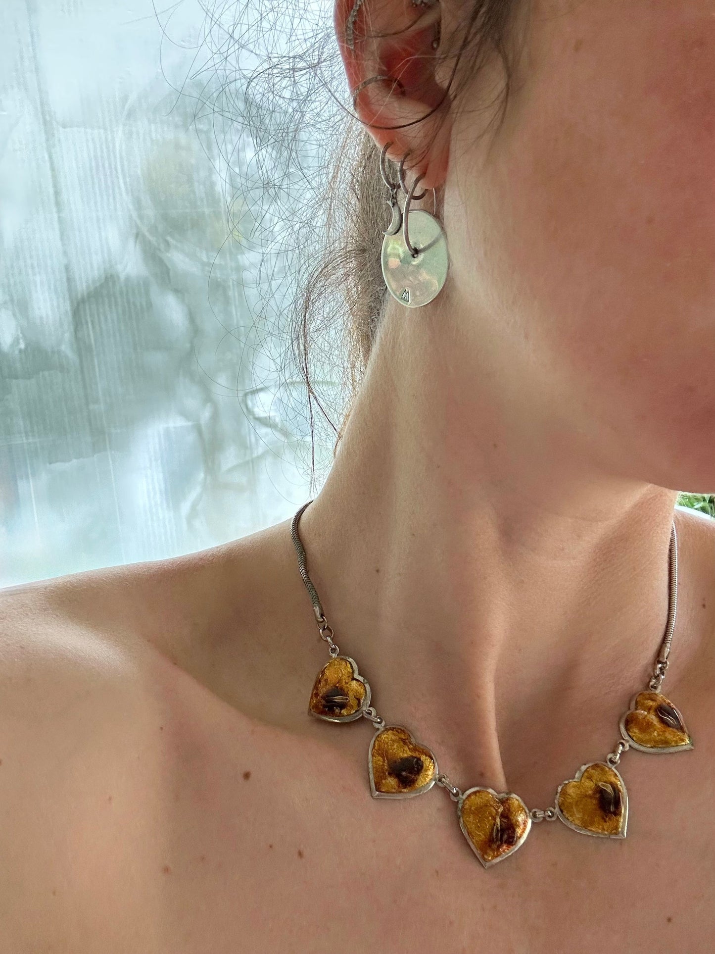 Collier coeurs vintage émail orange la friperie vintage 25