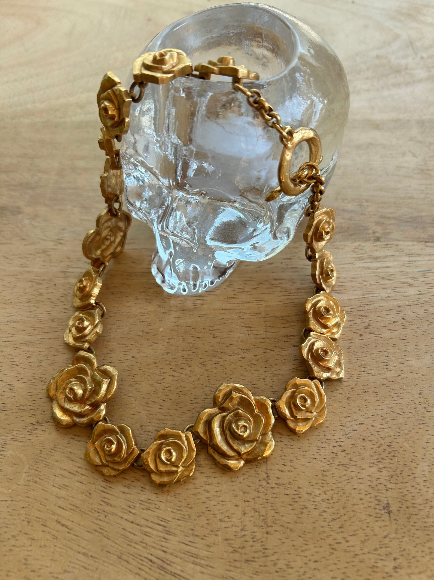 Collier vintage roses articulées métal doré mat la friperie vintage 25