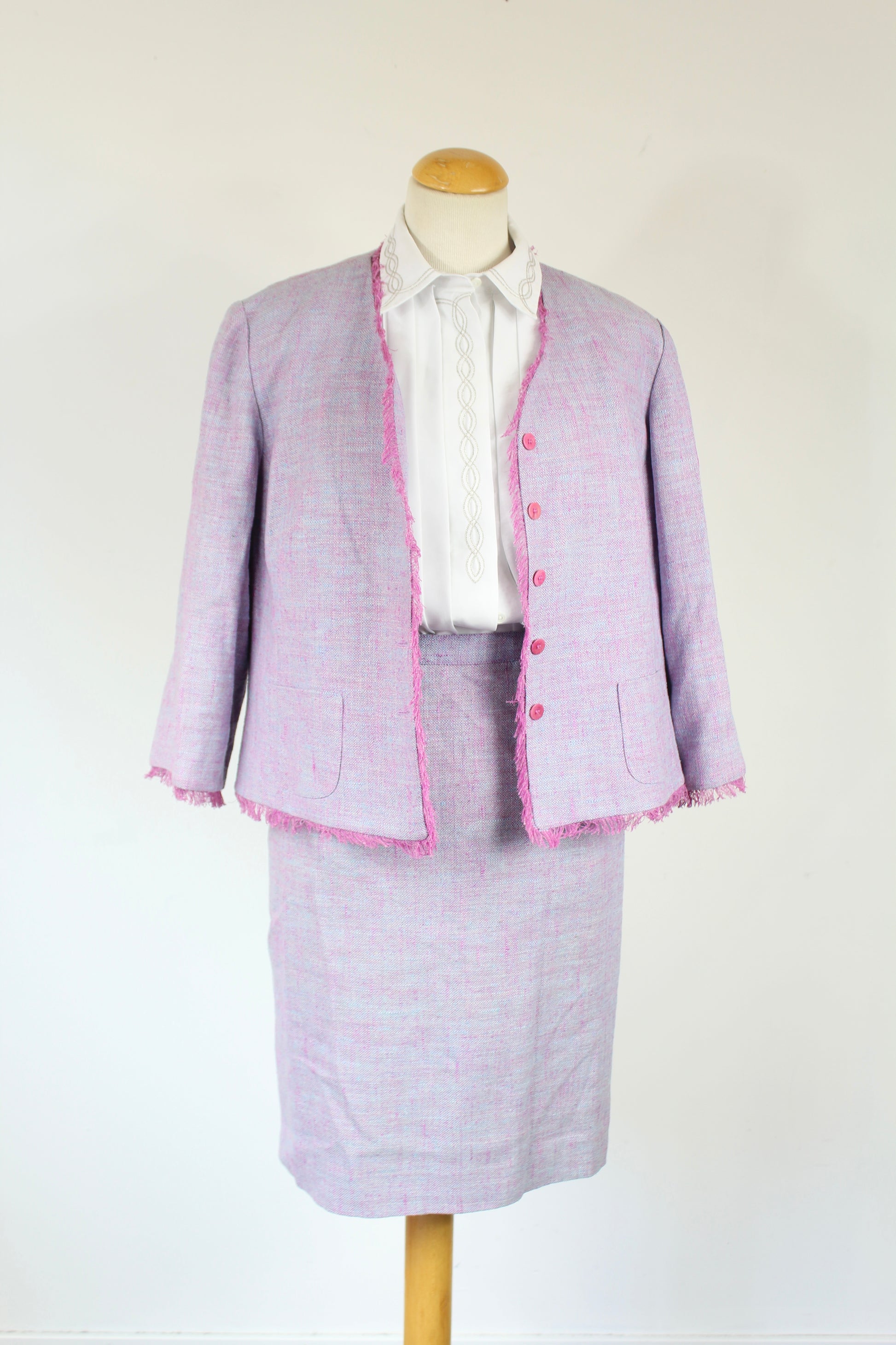 Tailleur vintage Gérard Darel mauve rose jupe veste la friperie vintage 25