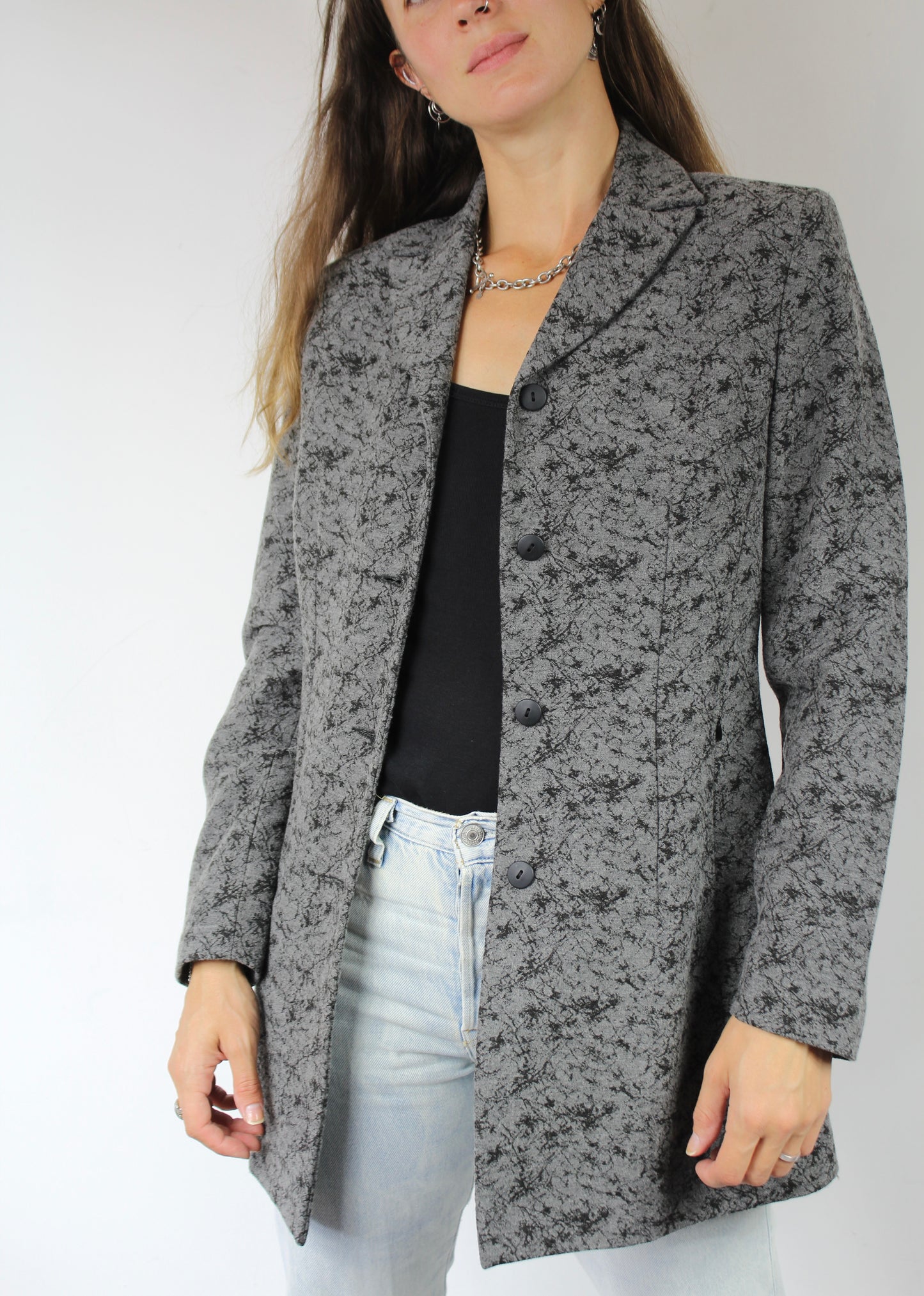 Veste longue vintage grise à motifs noirs la friperie vintage 25