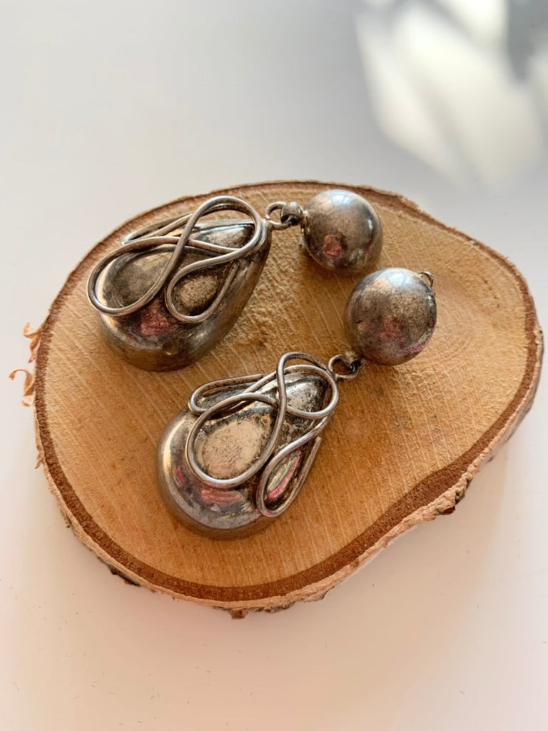 Boucles d'oreilles clips vintage pendantes goutte argenté