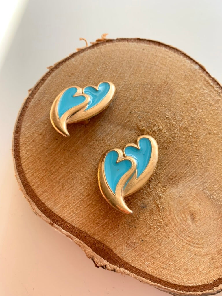 Boucles d'oreilles clips vintage coeurs dorés émaillés bleu turquoise la friperie vintage 25