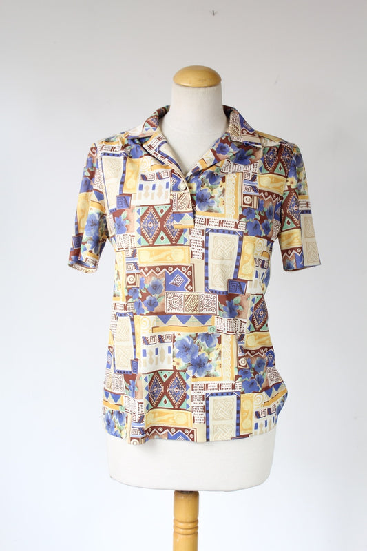 Chemisier vintage col boutonné motifs fleurs années 70 la friperie vintage 25
